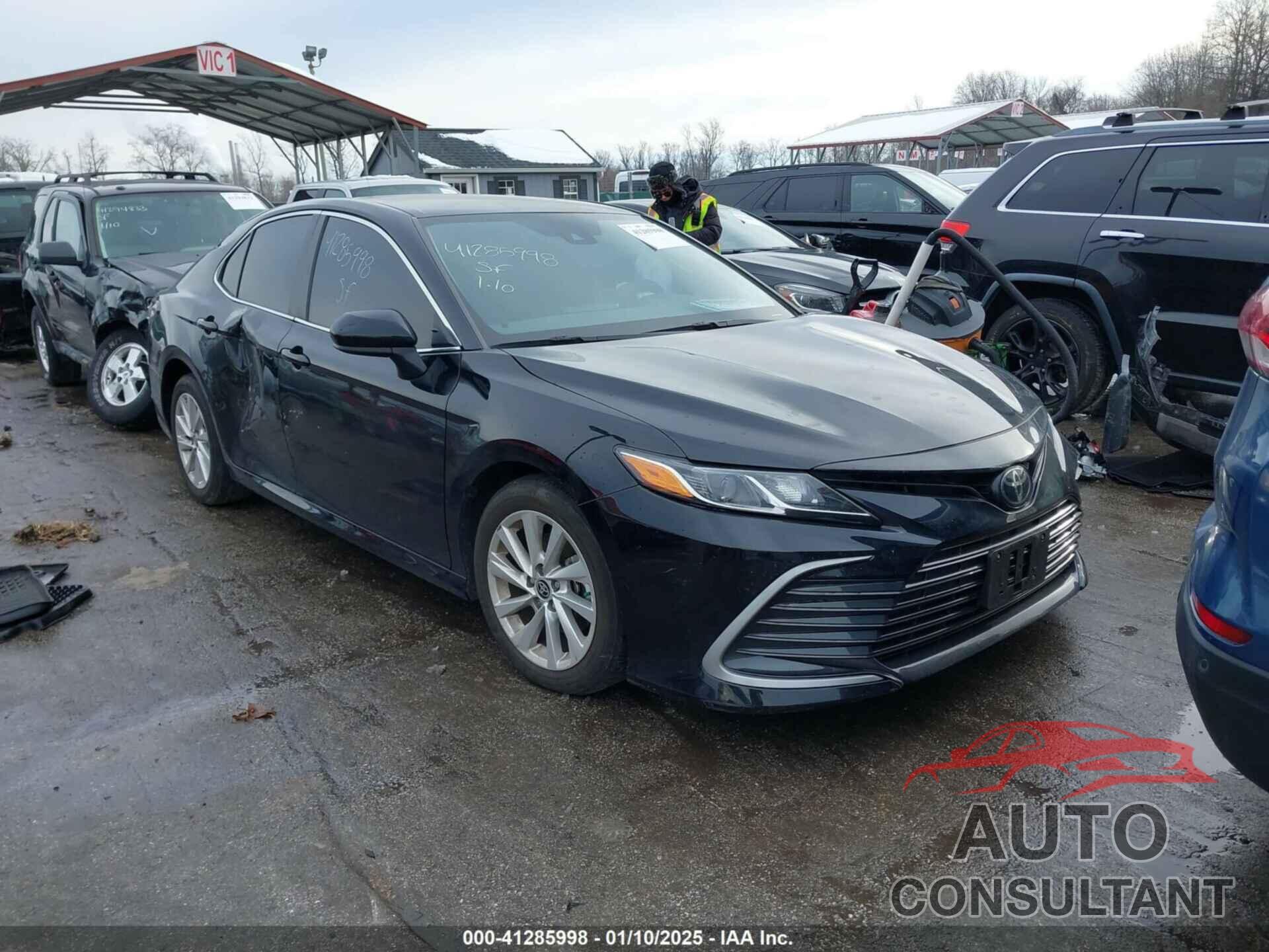 TOYOTA CAMRY 2023 - 4T1C11AKXPU790275