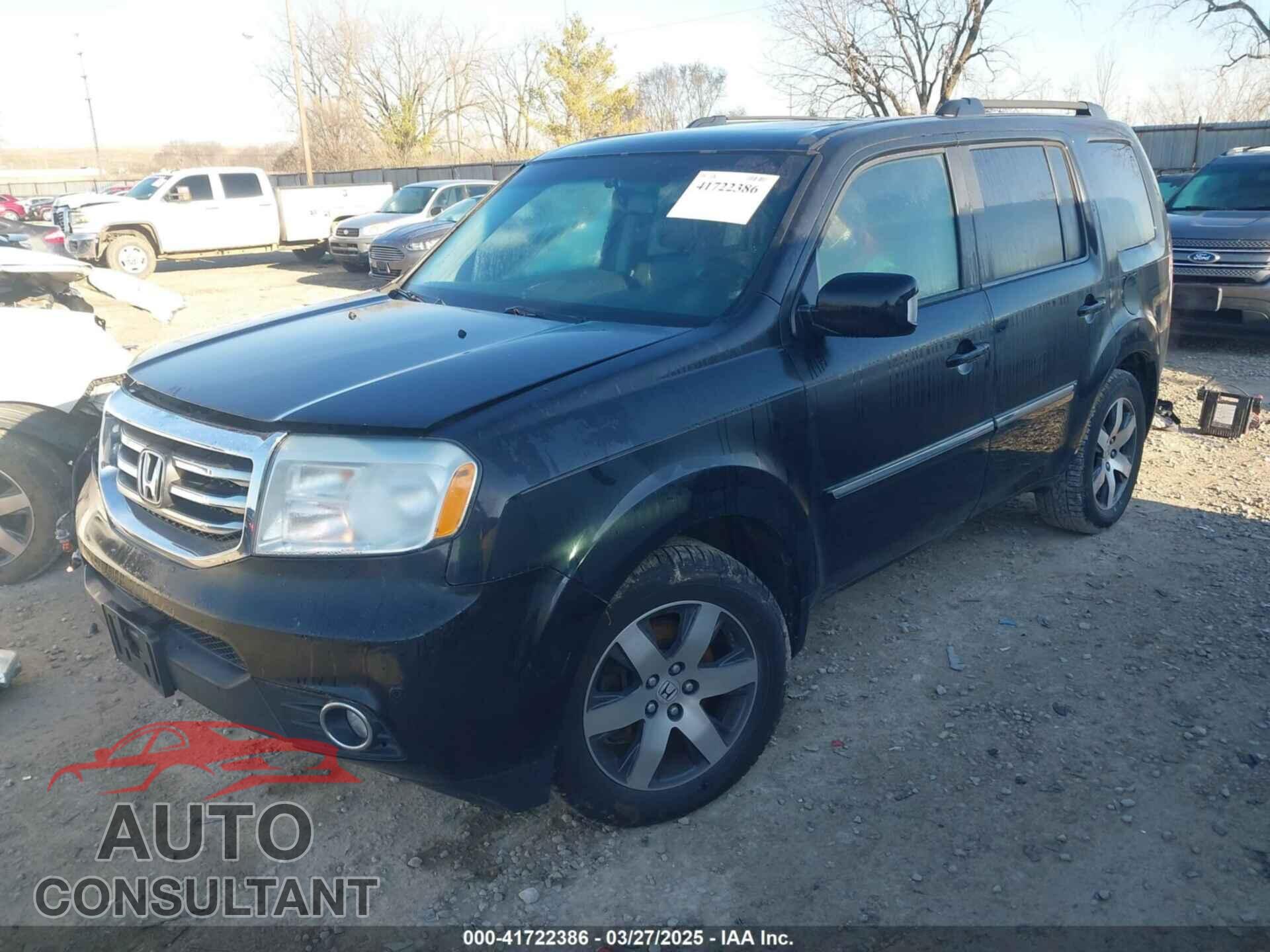 HONDA PILOT 2013 - 5FNYF4H96DB006582