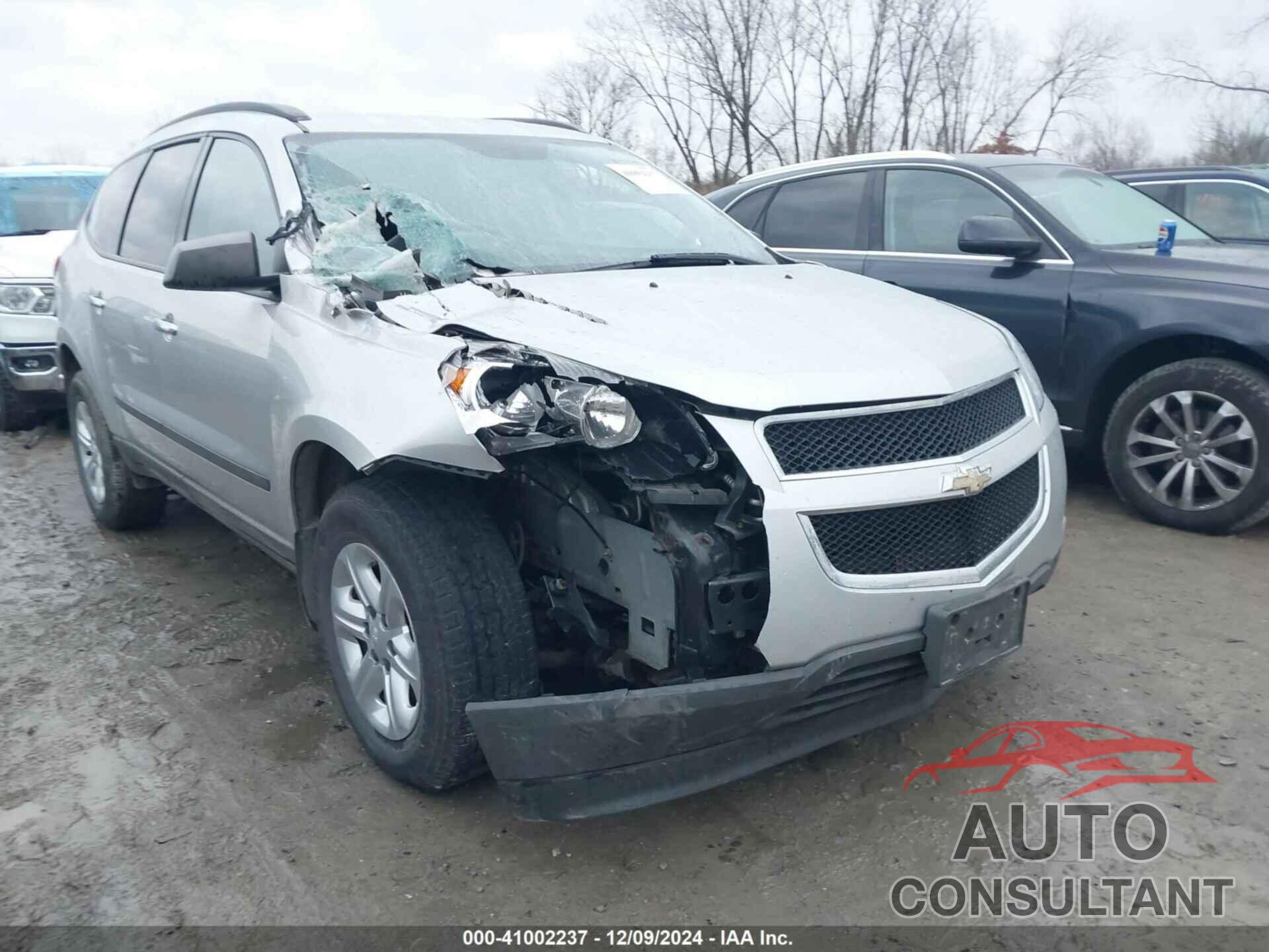 CHEVROLET TRAVERSE 2011 - 1GNKRFEDXBJ352732
