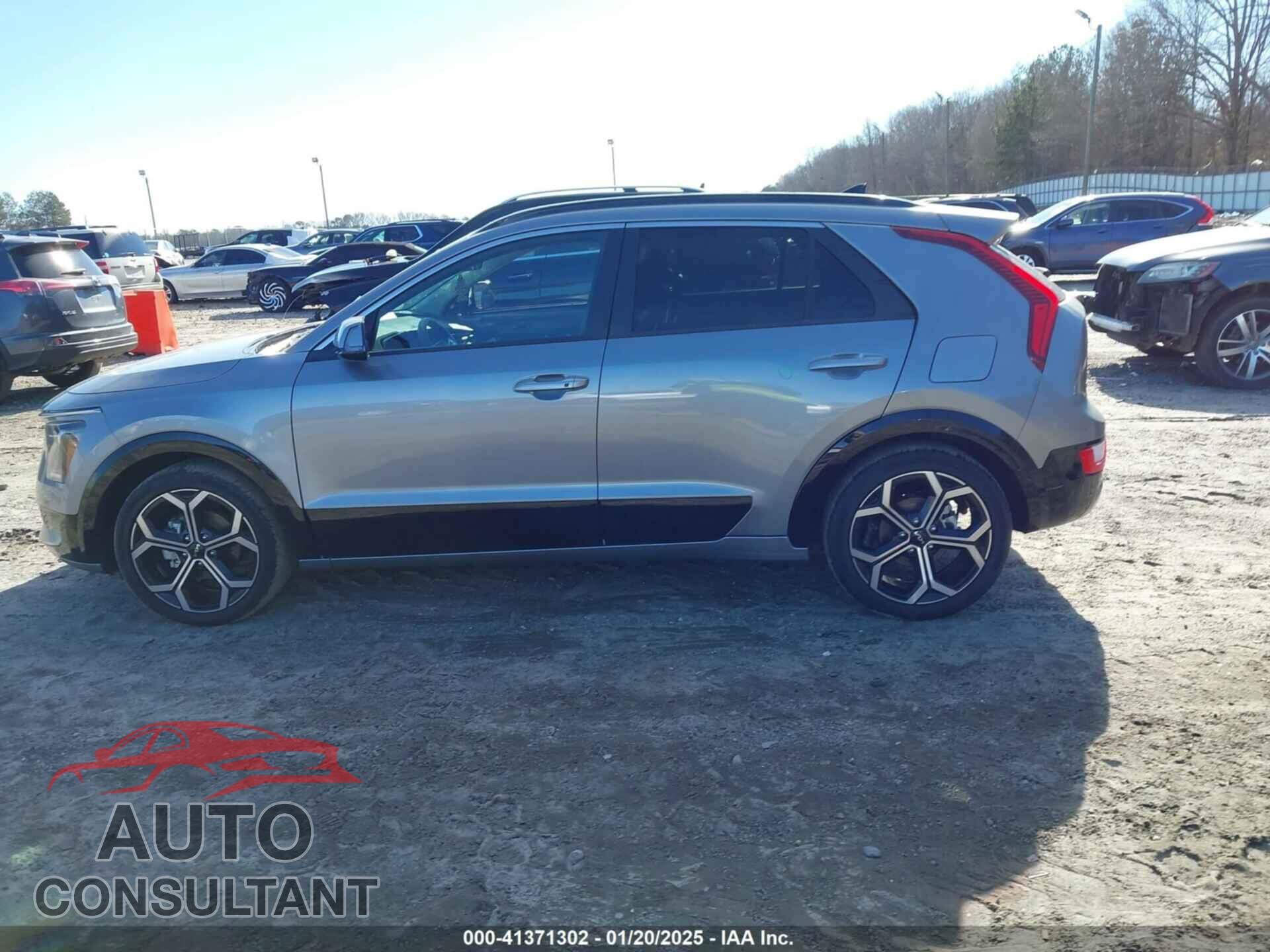 KIA NIRO 2023 - KNDCR3LEXP5073711