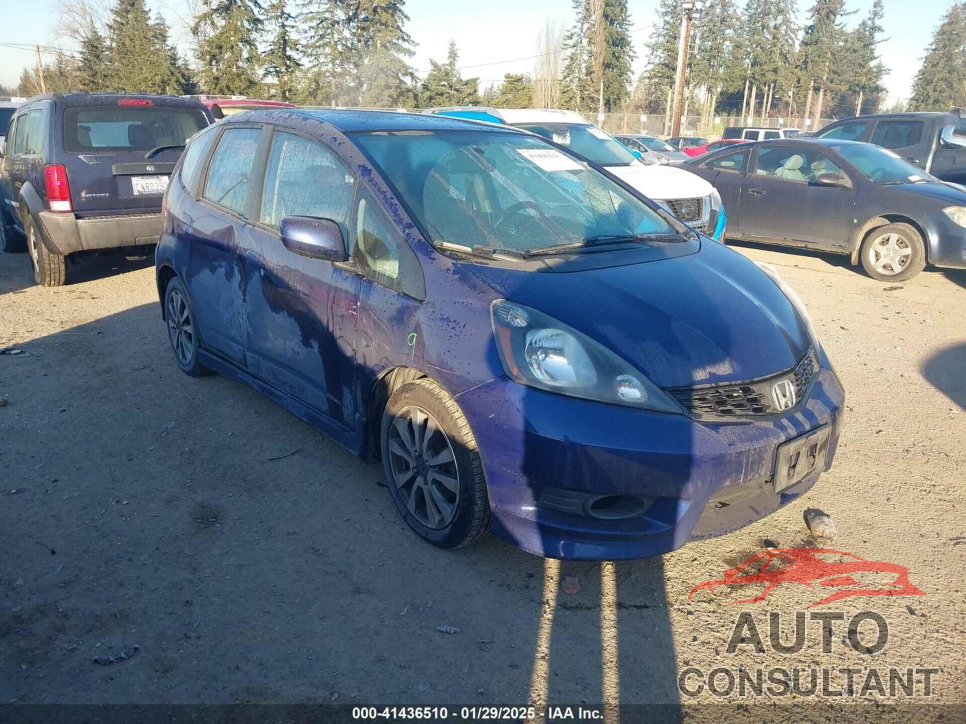 HONDA FIT 2013 - JHMGE8H61DC027041