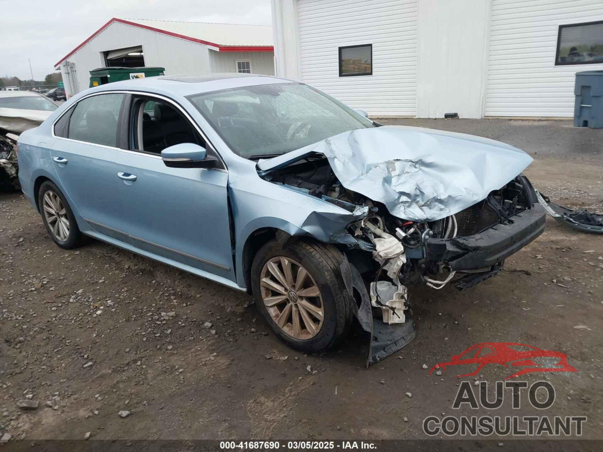 VOLKSWAGEN PASSAT 2013 - 1VWCP7A38DC058627