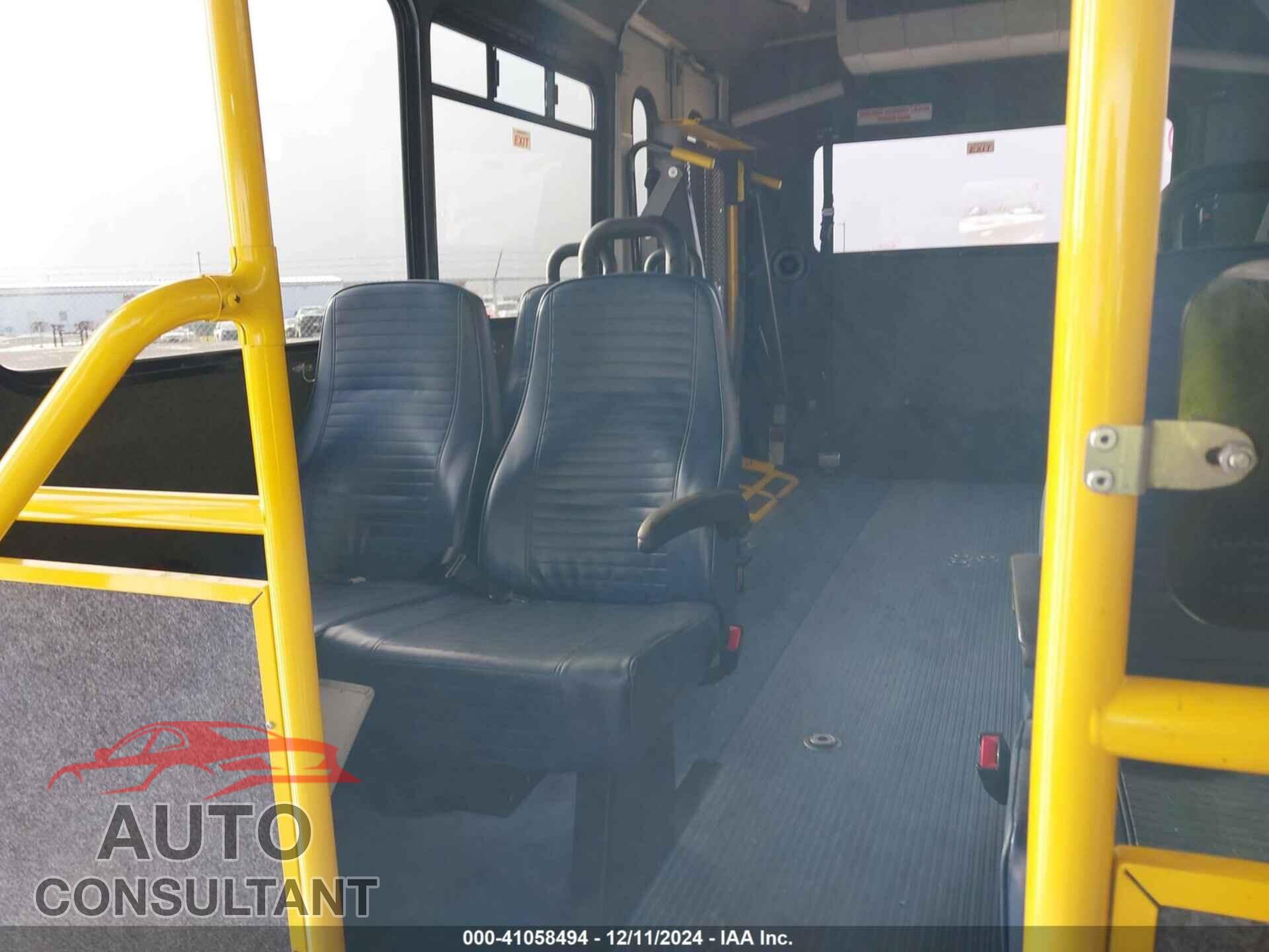 FORD E-450 CUTAWAY 2017 - 1FDFE4FS6HDC36986