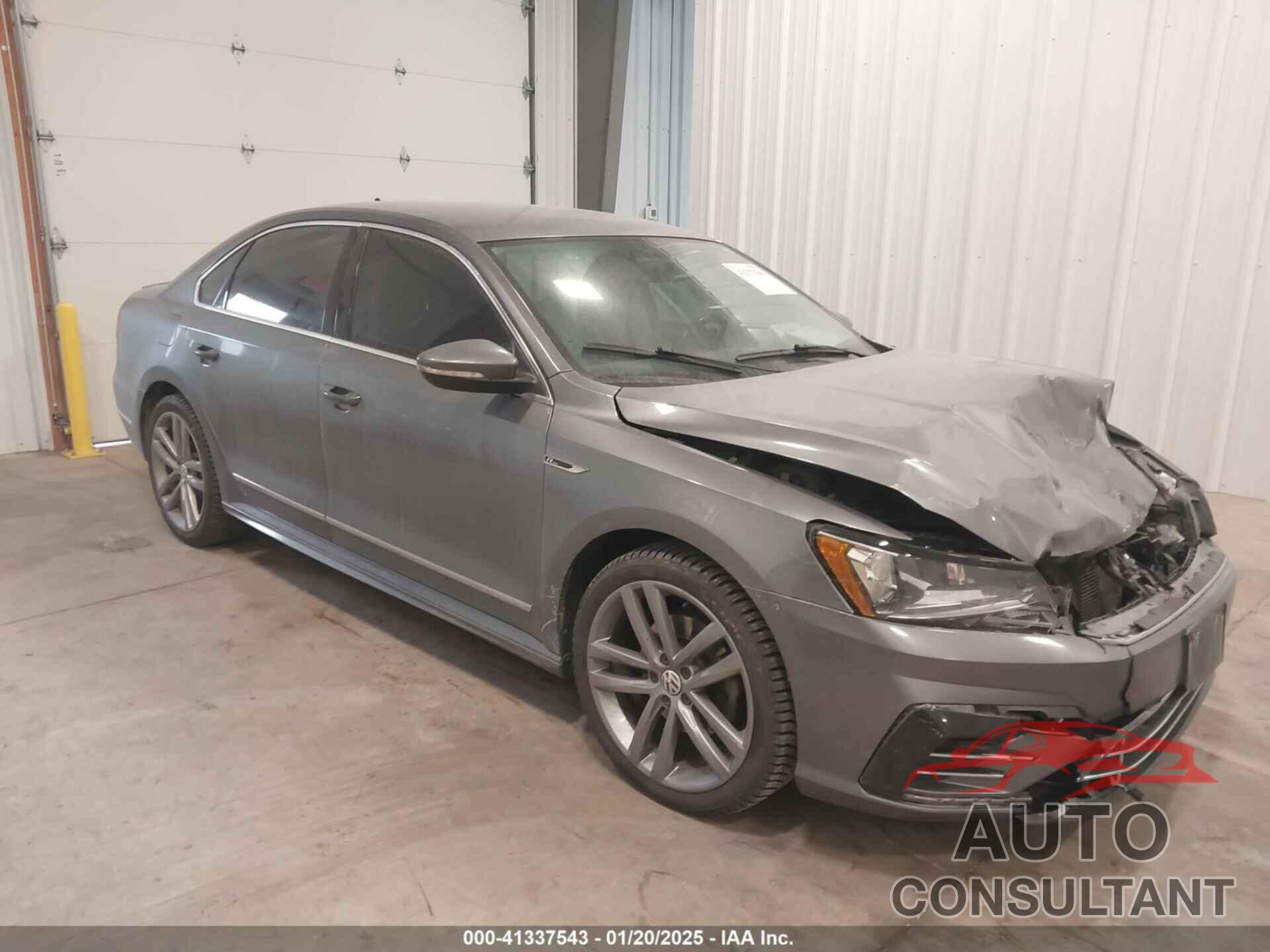 VOLKSWAGEN PASSAT 2017 - 1VWDT7A32HC034829