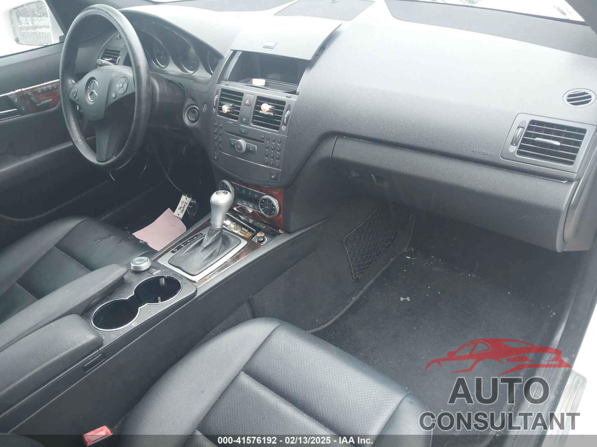 MERCEDES-BENZ C 300 2010 - WDDGF8BBXAF447000