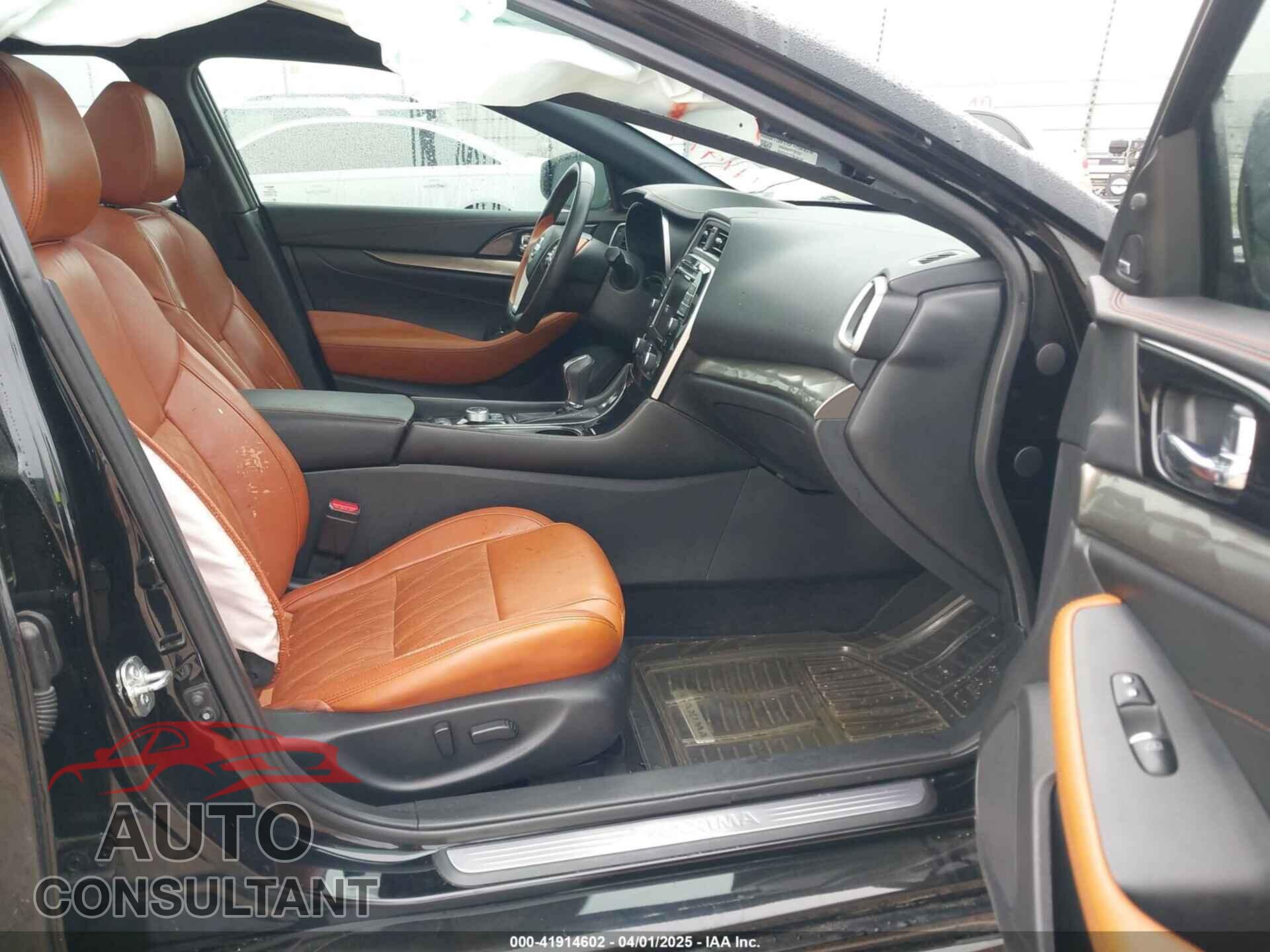 NISSAN MAXIMA 2019 - 1N4AA6AV2KC379623