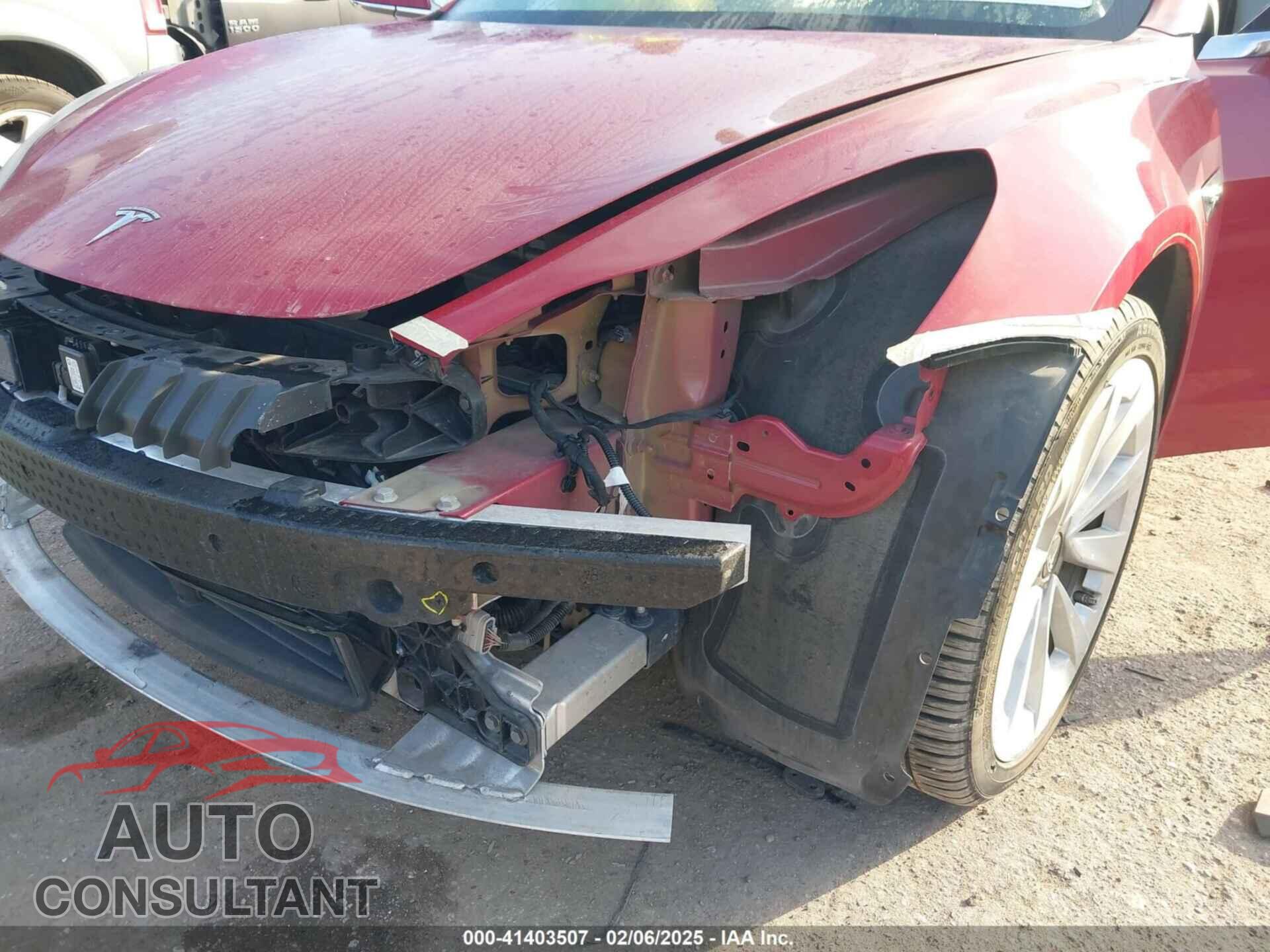 TESLA MODEL 3 2018 - 5YJ3E1EA8JF047298