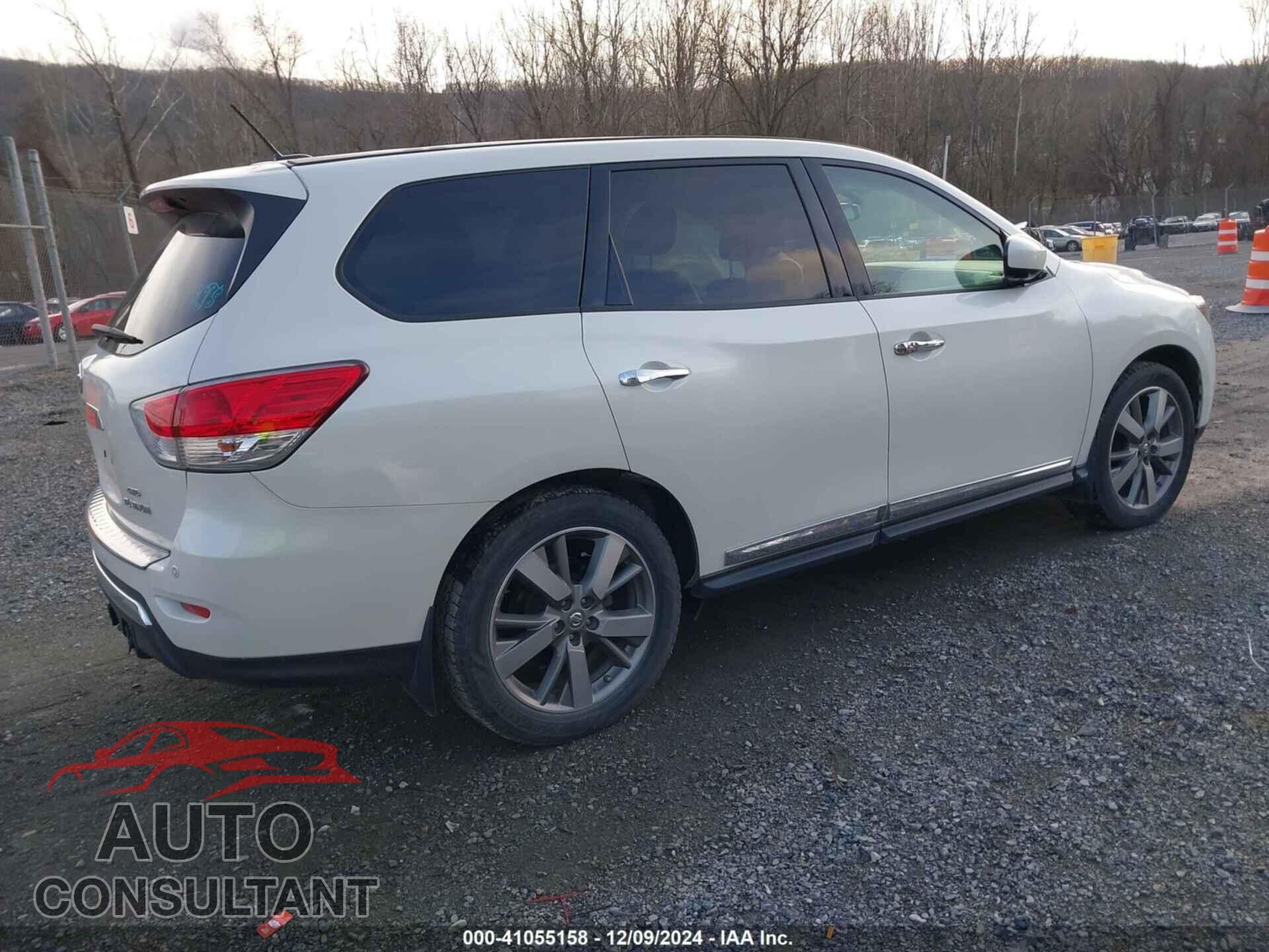 NISSAN PATHFINDER 2015 - 5N1AR2MM3FC720902