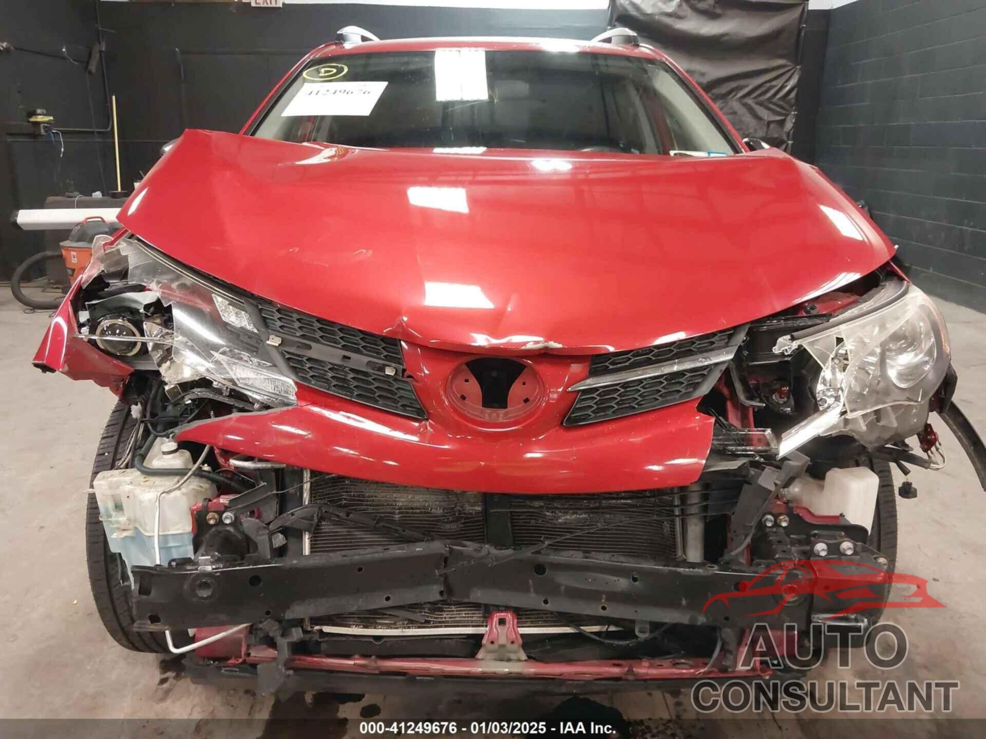 TOYOTA RAV4 2015 - JTMBFREV8FJ018958