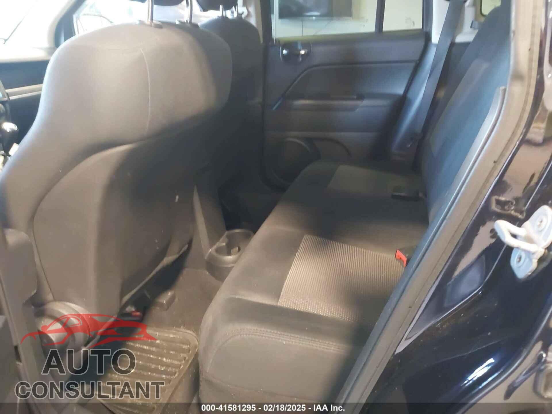 JEEP COMPASS 2011 - 1J4NF1FB5BD193738