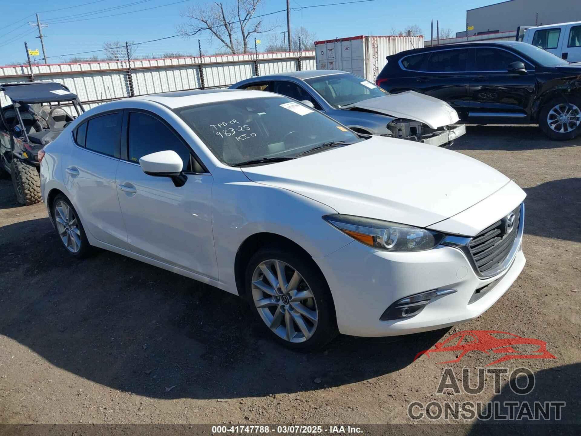 MAZDA MAZDA3 2017 - 3MZBN1W34HM139393