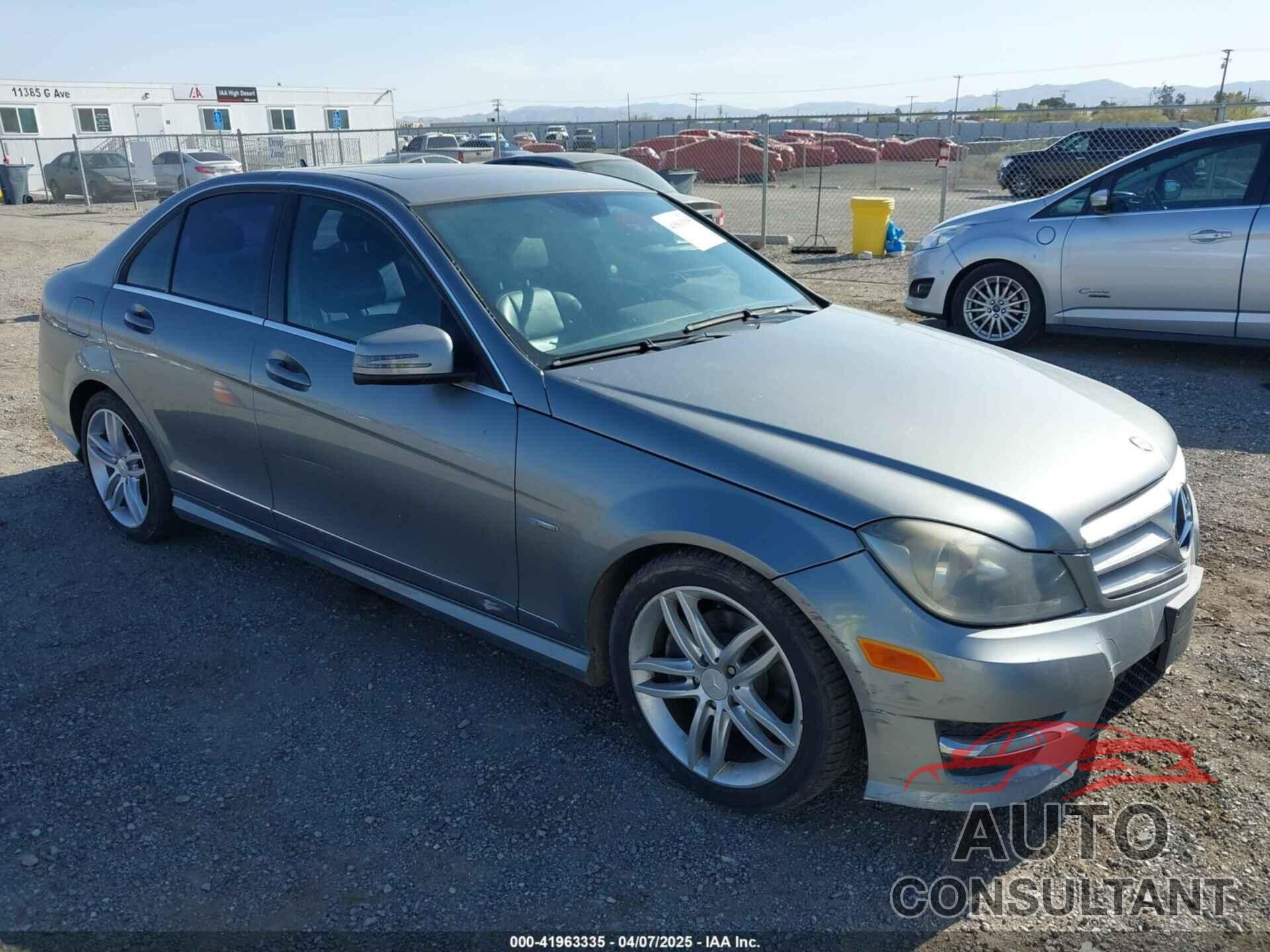 MERCEDES-BENZ C 250 2012 - WDDGF4HB4CR205725
