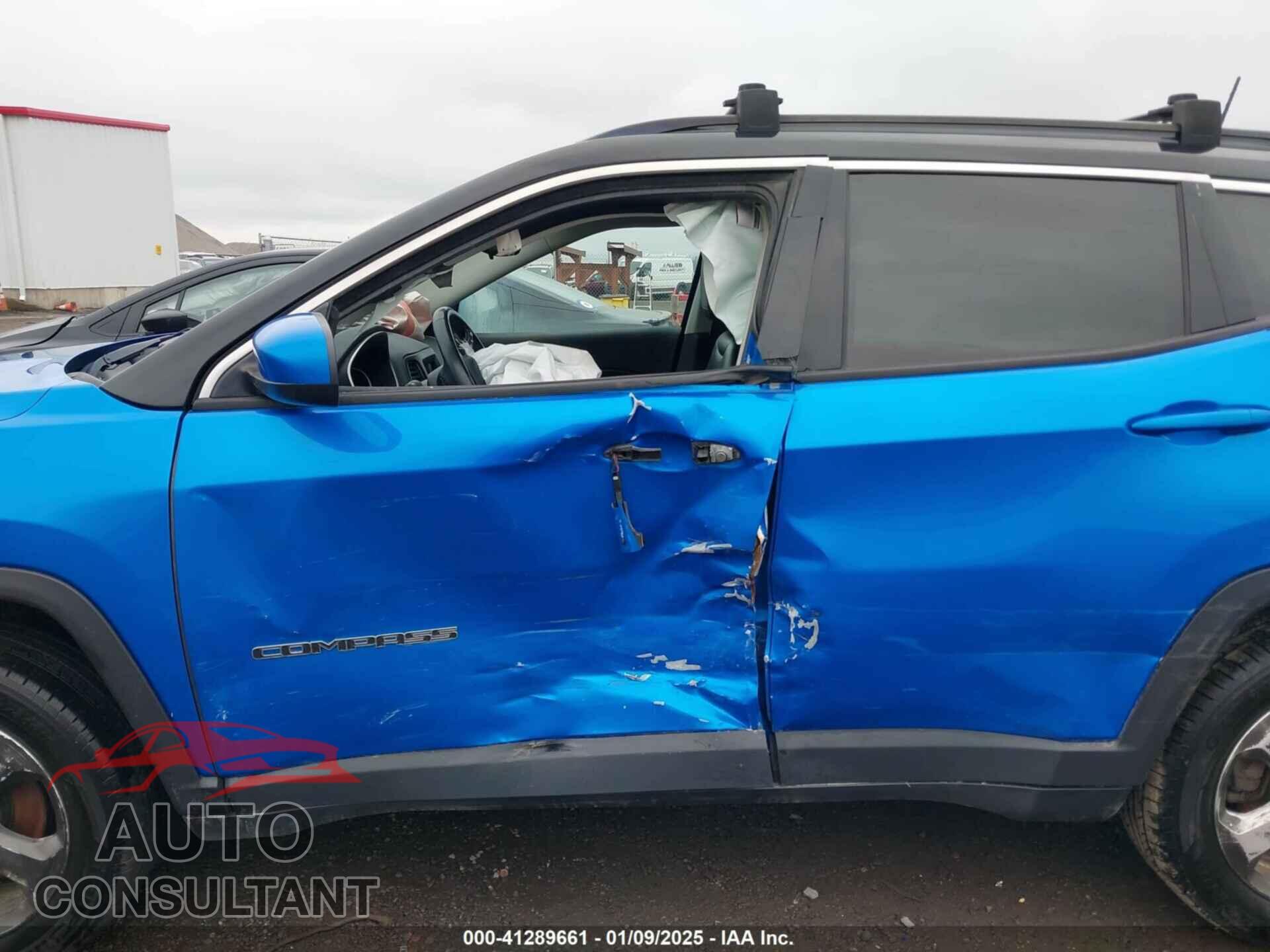 JEEP COMPASS 2019 - 3C4NJDBB8KT748817