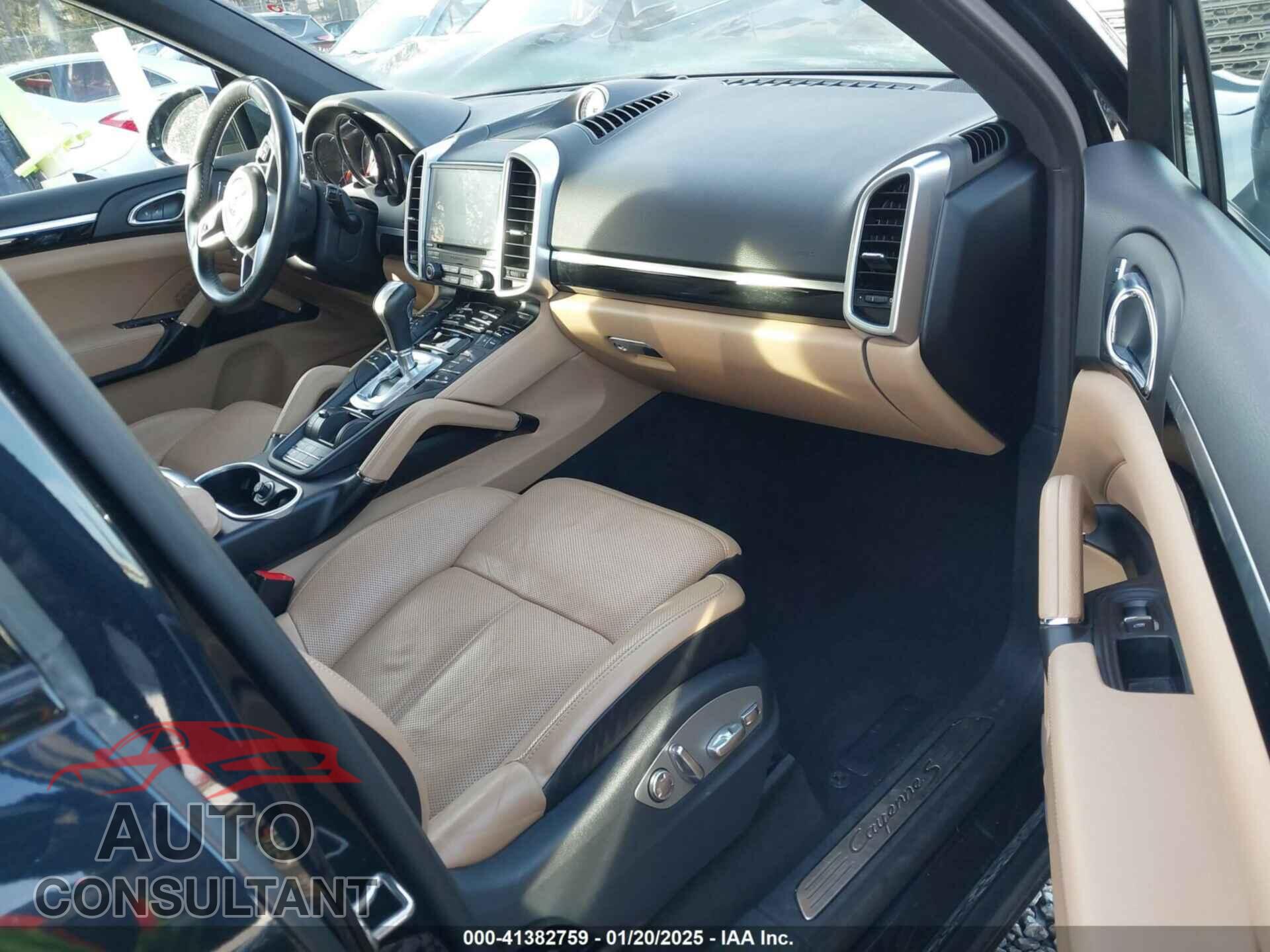 PORSCHE CAYENNE 2017 - WP1AB2A21HLA51266