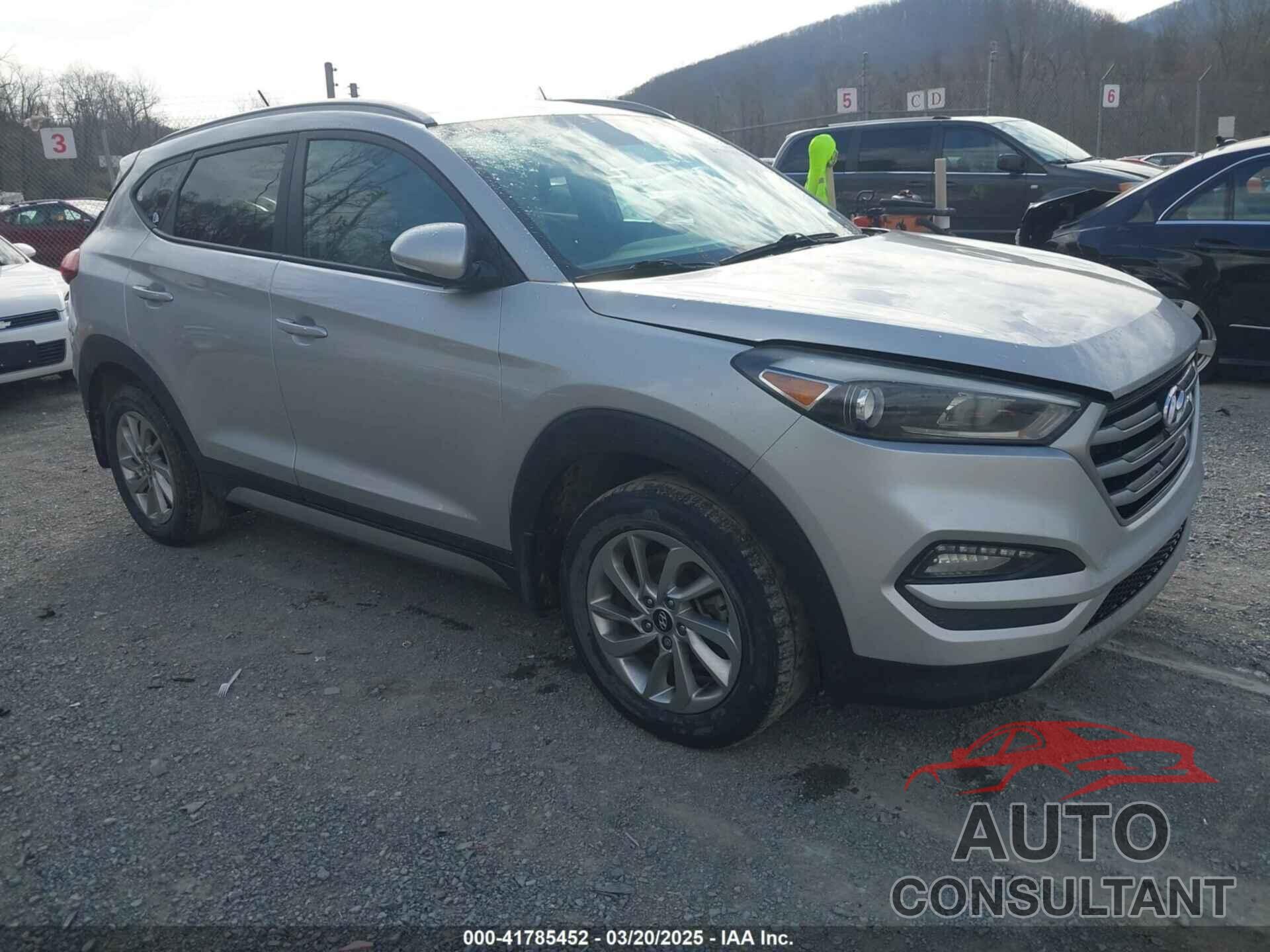 HYUNDAI TUCSON 2017 - KM8J3CA23HU294653