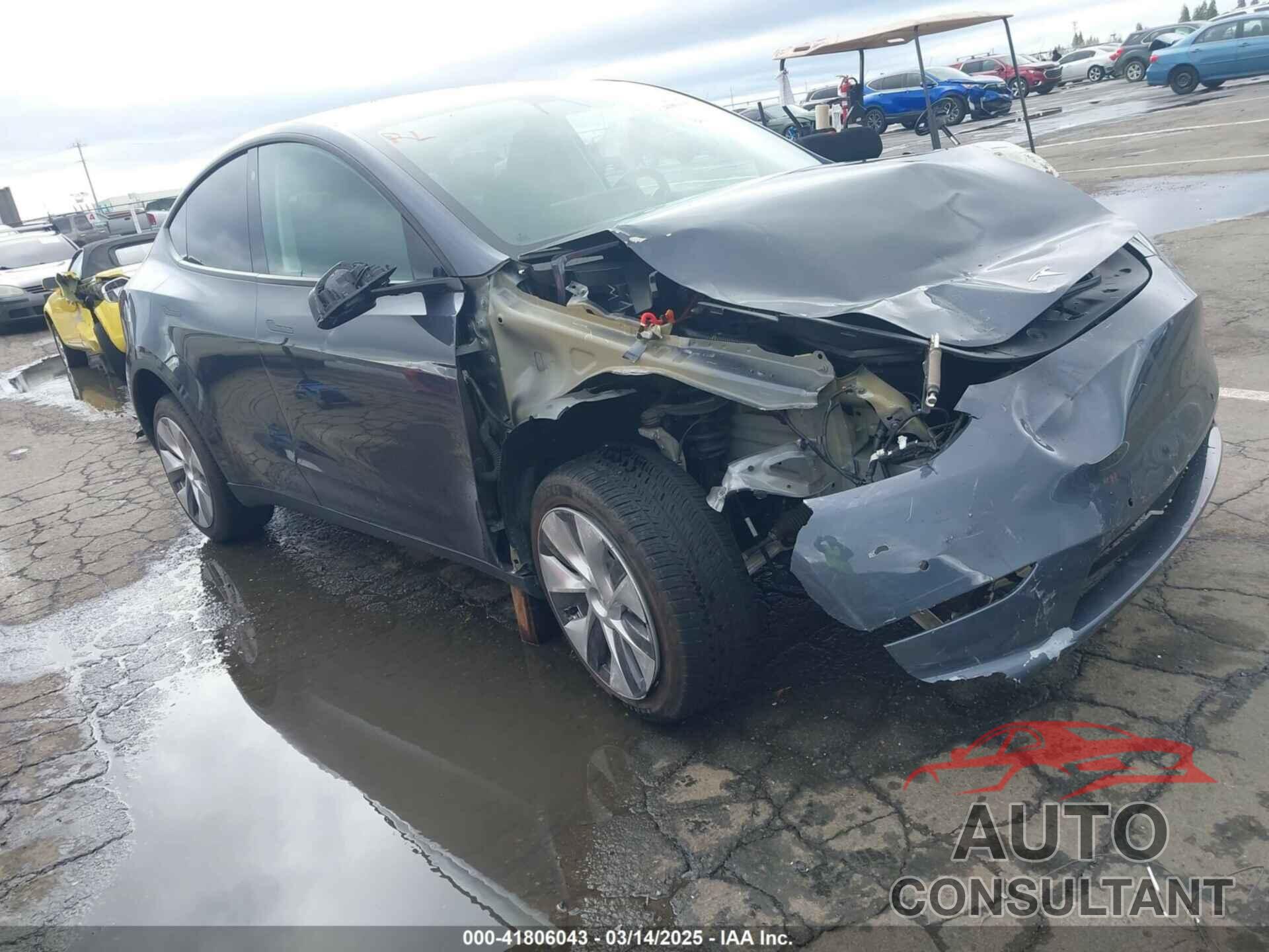 TESLA MODEL Y 2022 - 7SAYGDEE8NF317482
