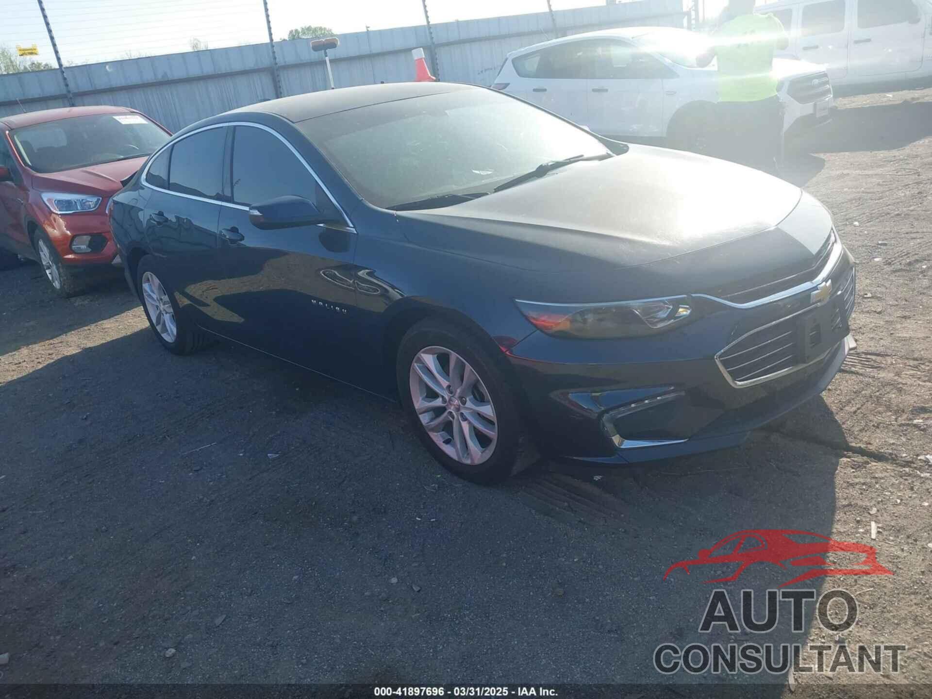 CHEVROLET MALIBU 2017 - 1G1ZE5ST5HF213217