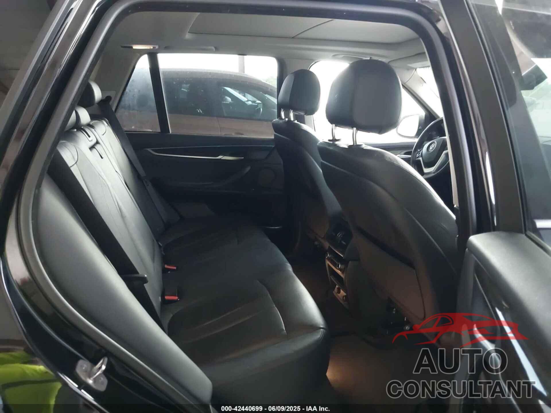 BMW X5 2015 - 5UXKR0C55F0P17877