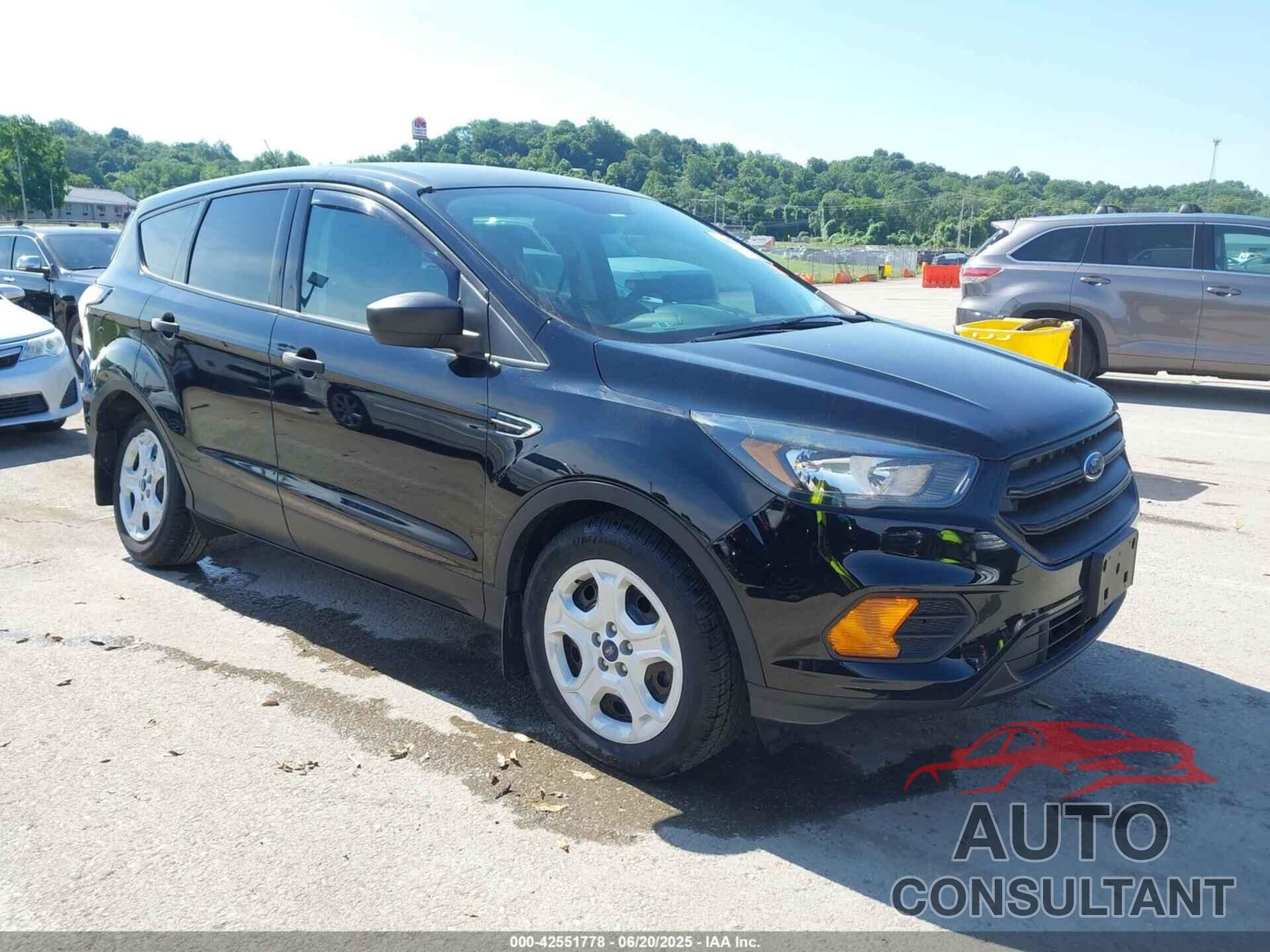 FORD ESCAPE 2018 - 1FMCU0F71JUB12298