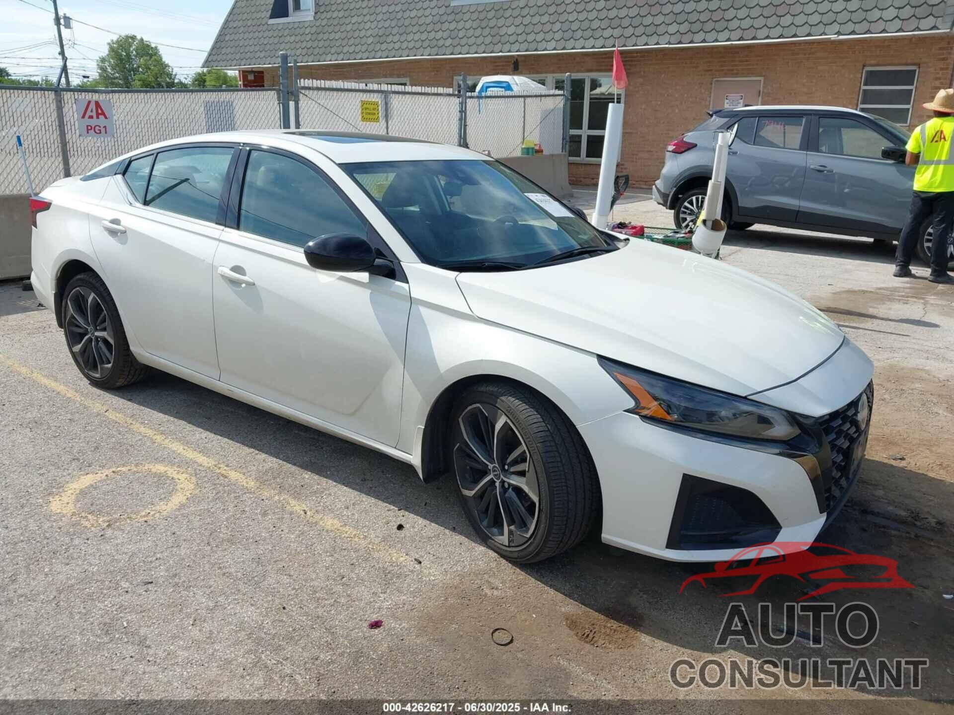 NISSAN ALTIMA 2023 - 1N4BL4CW5PN390474