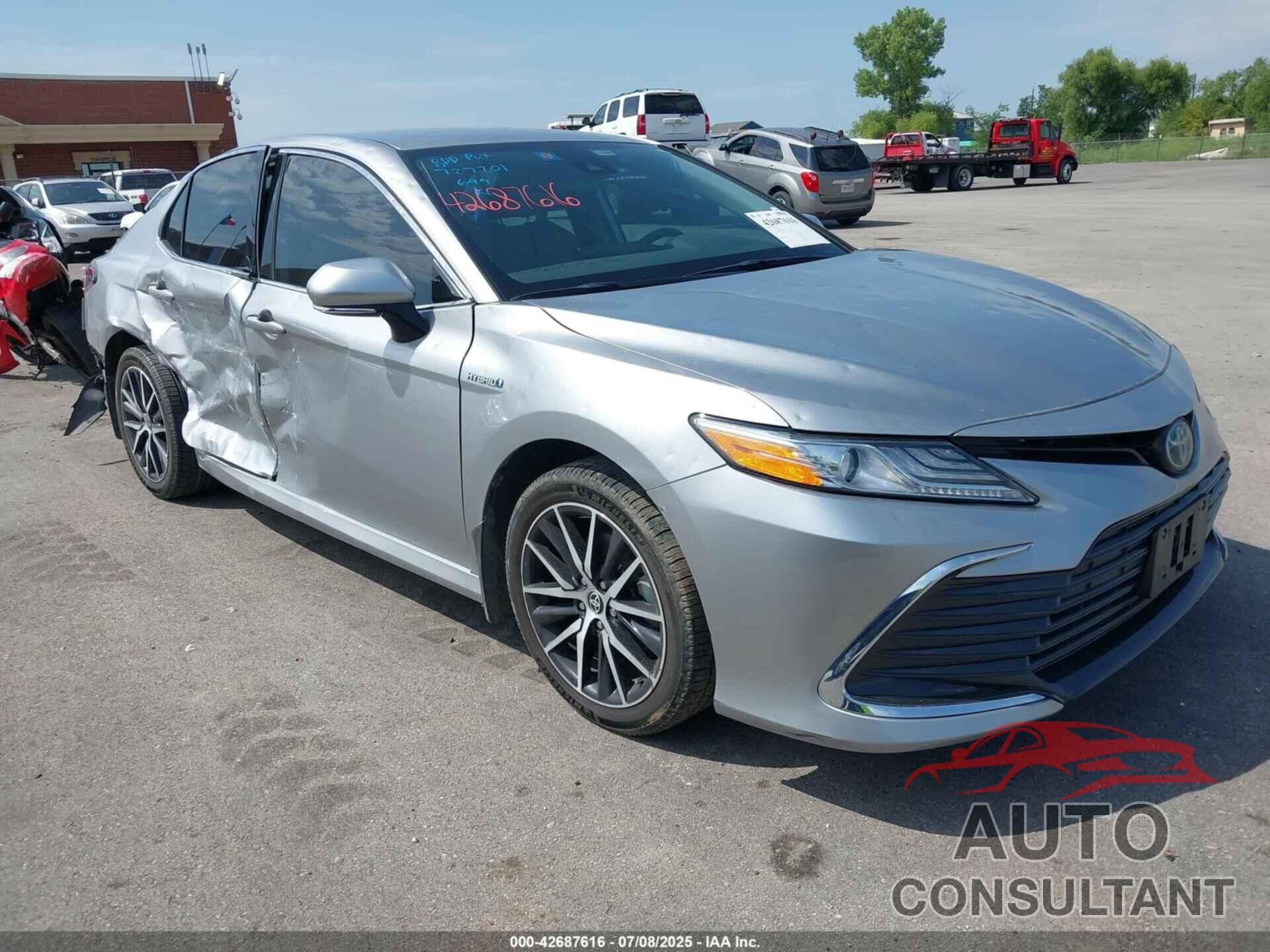 TOYOTA CAMRY 2021 - 4T1F31AK5MU565376