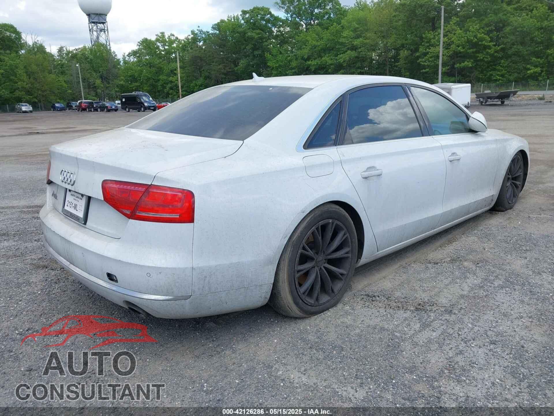AUDI A8 L 2013 - WAURGAFD5DN005381
