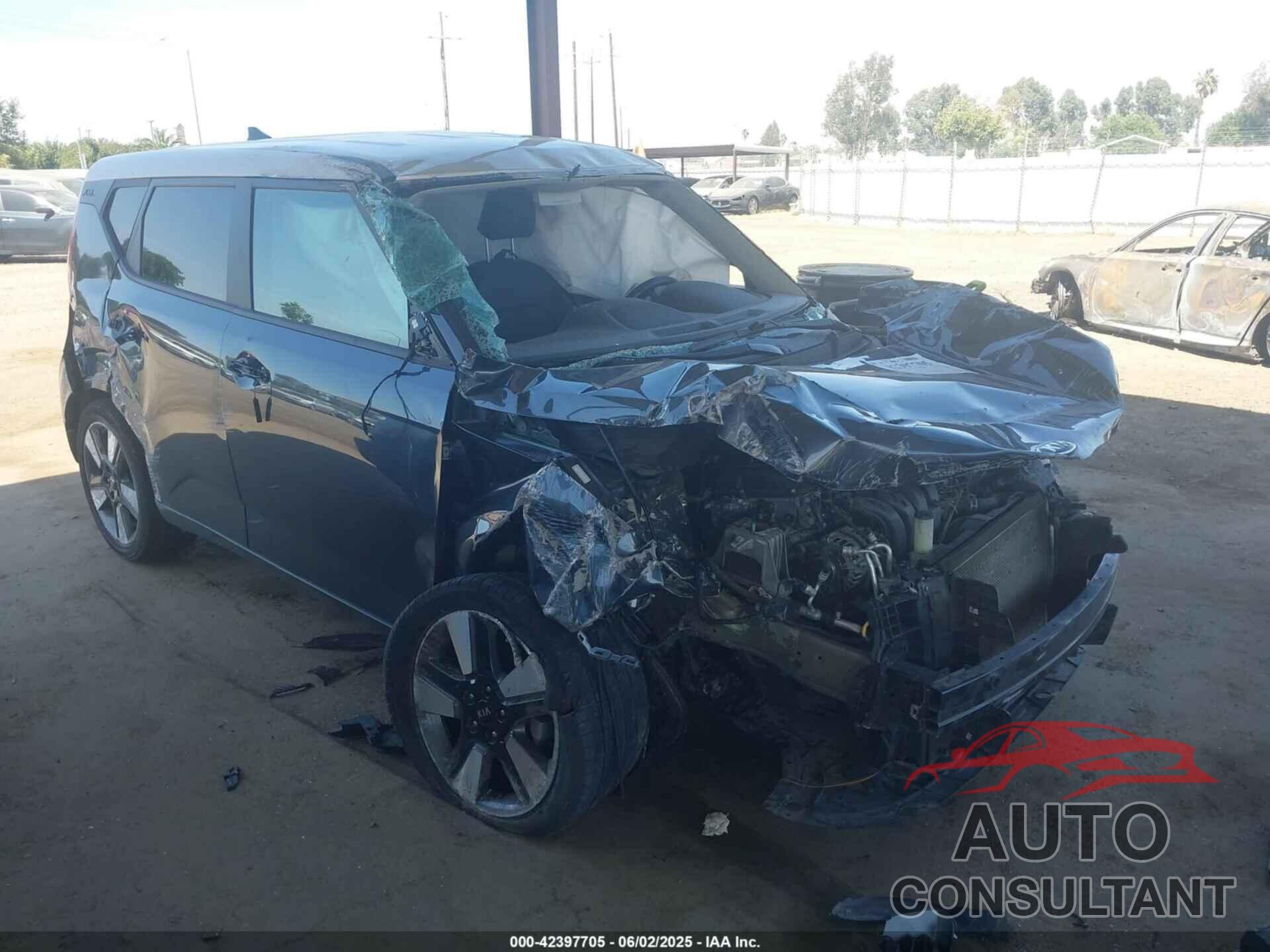 KIA SOUL 2020 - KNDJ33AU3L7027851