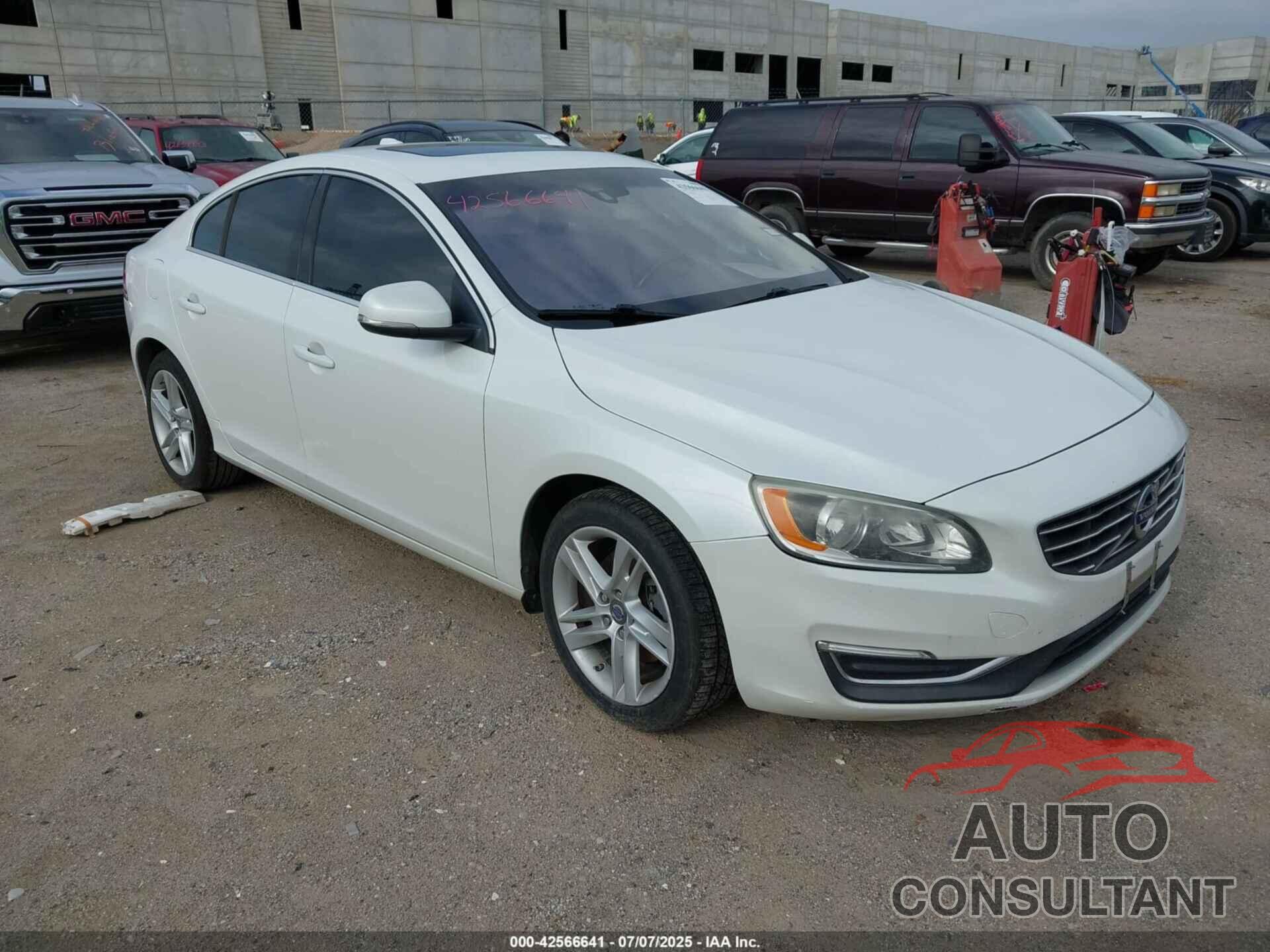 VOLVO S60 2015 - YV126MFB8F1305105