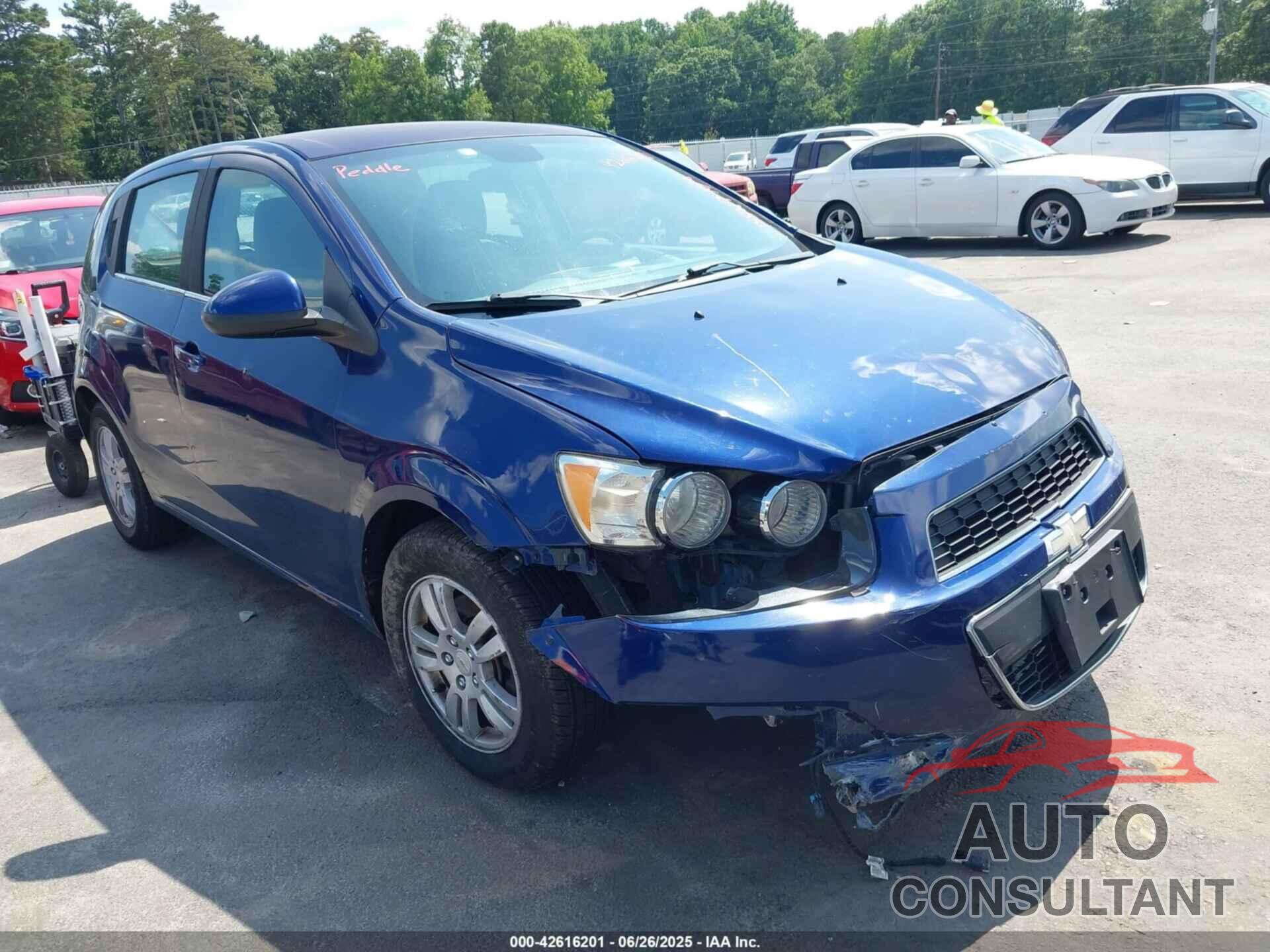 CHEVROLET SONIC 2012 - 1G1JC6SB4C4188119