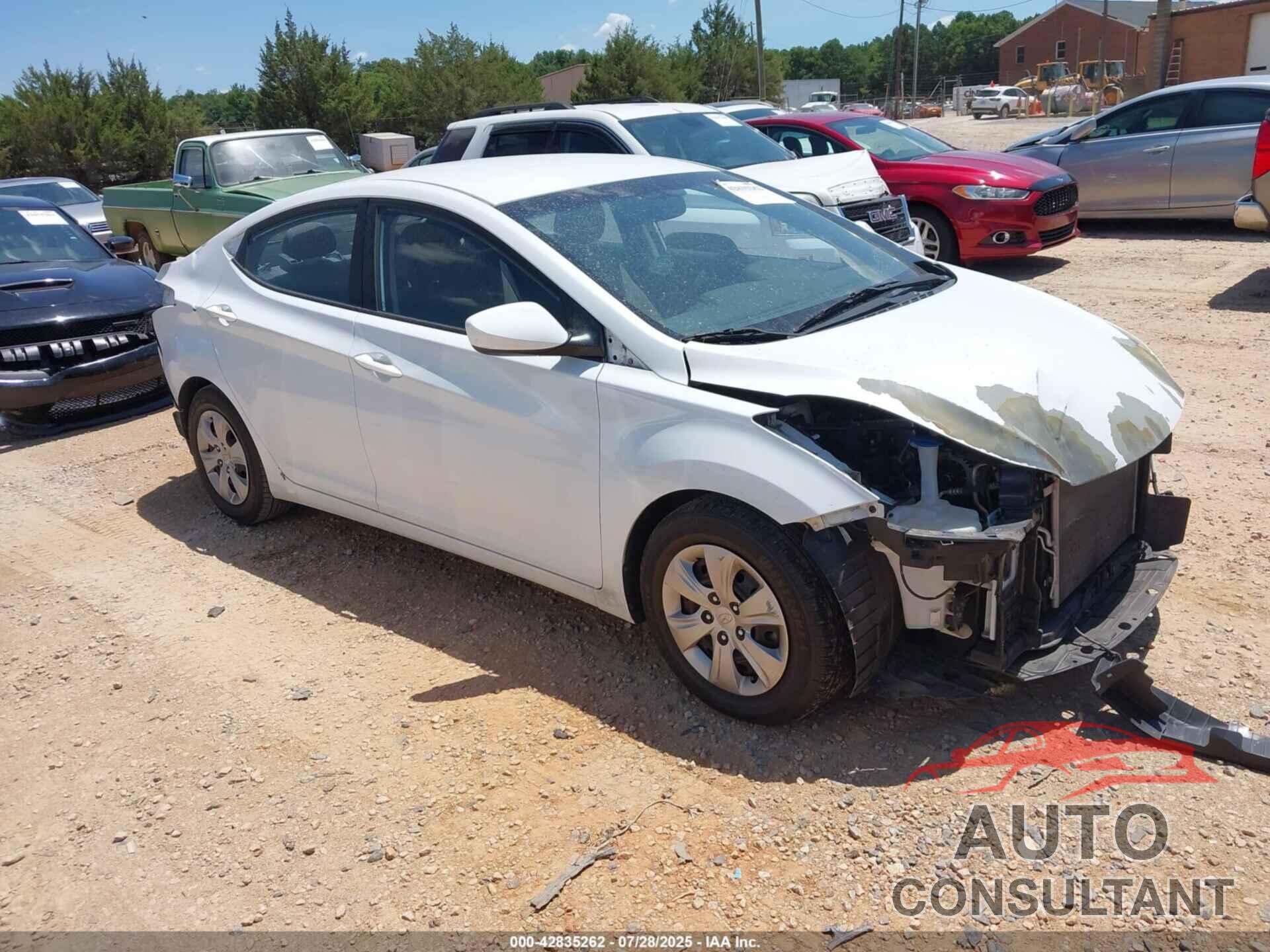 HYUNDAI ELANTRA 2016 - 5NPDH4AE2GH711014