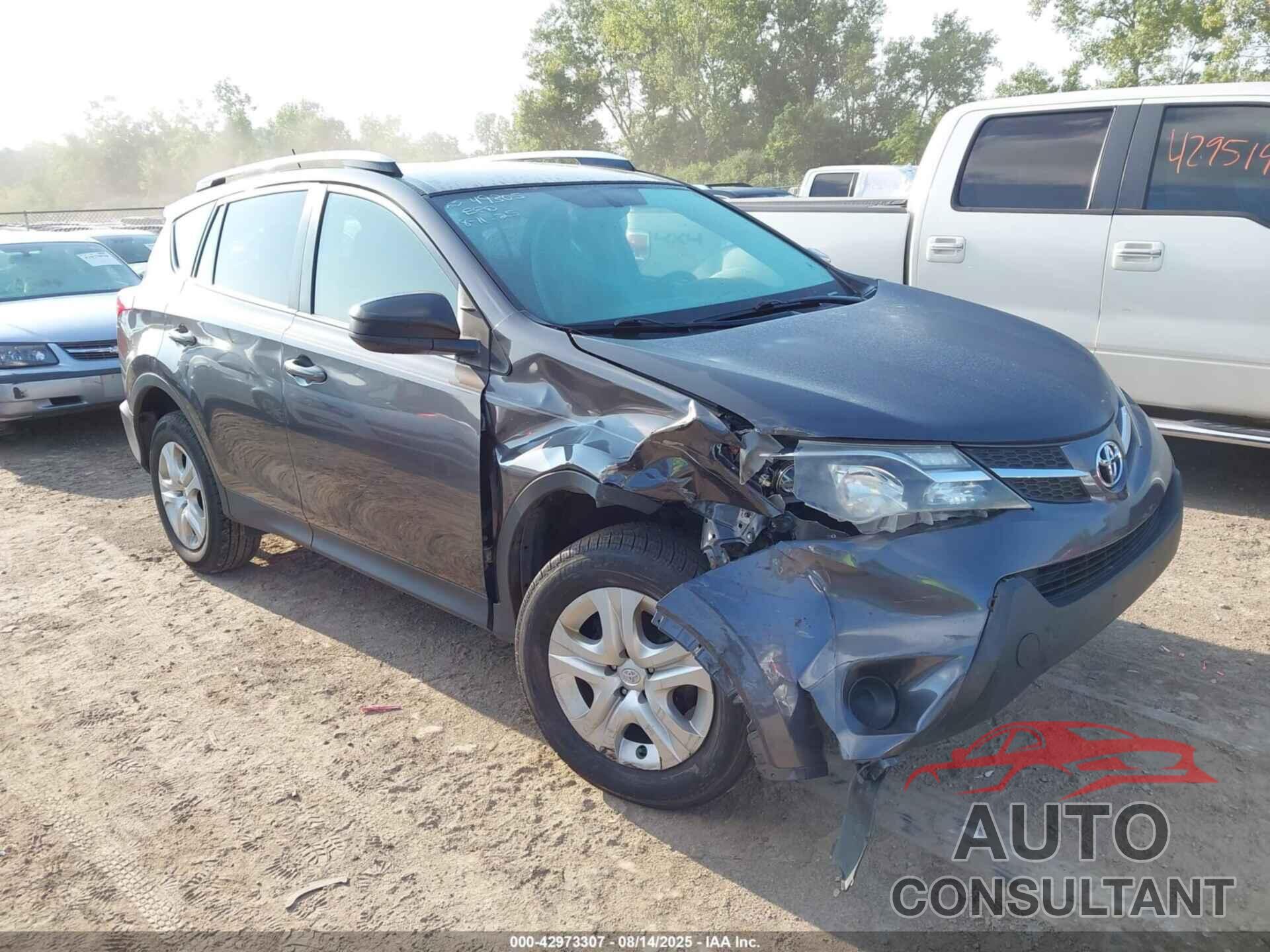 TOYOTA RAV4 2015 - JTMBFREV3FJ031374