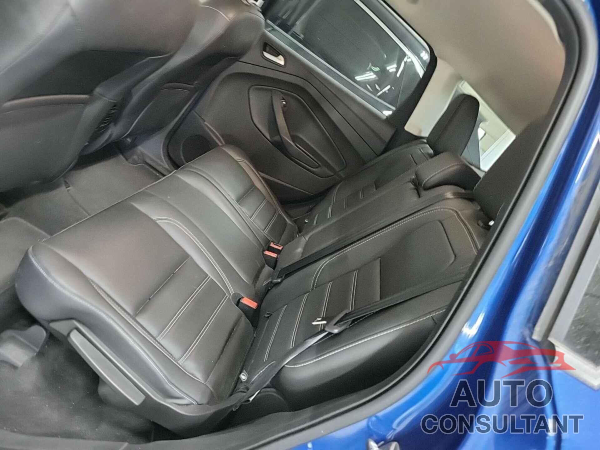 FORD ESCAPE 2019 - 1FMCU9HDXKUA65619