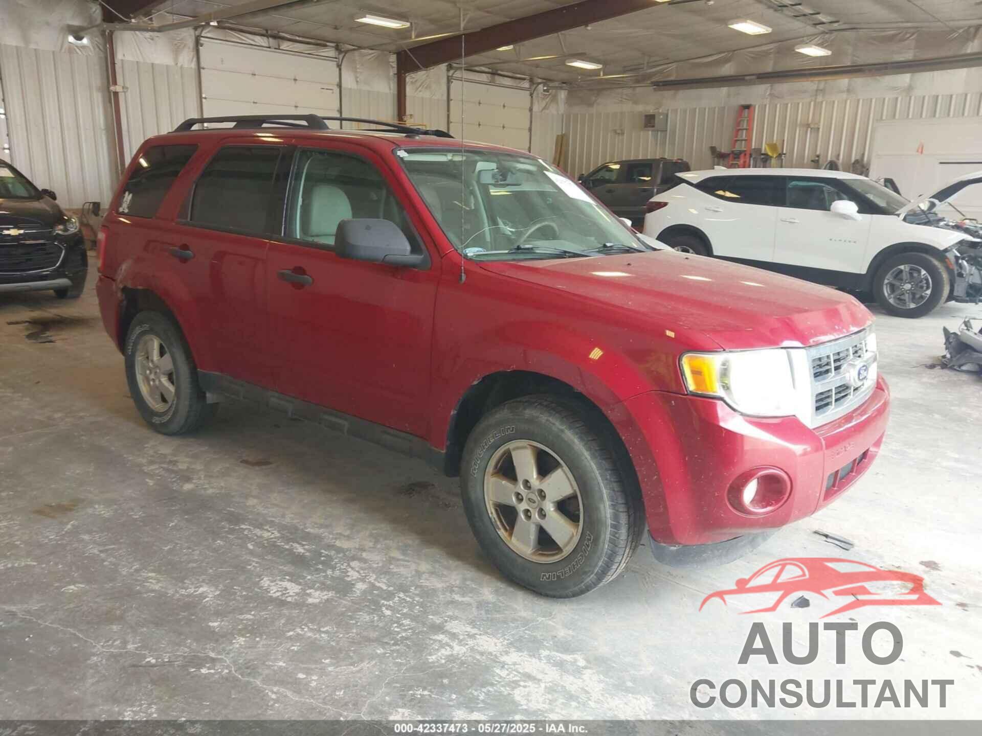 FORD ESCAPE 2010 - 1FMCU9DG6AKA55826
