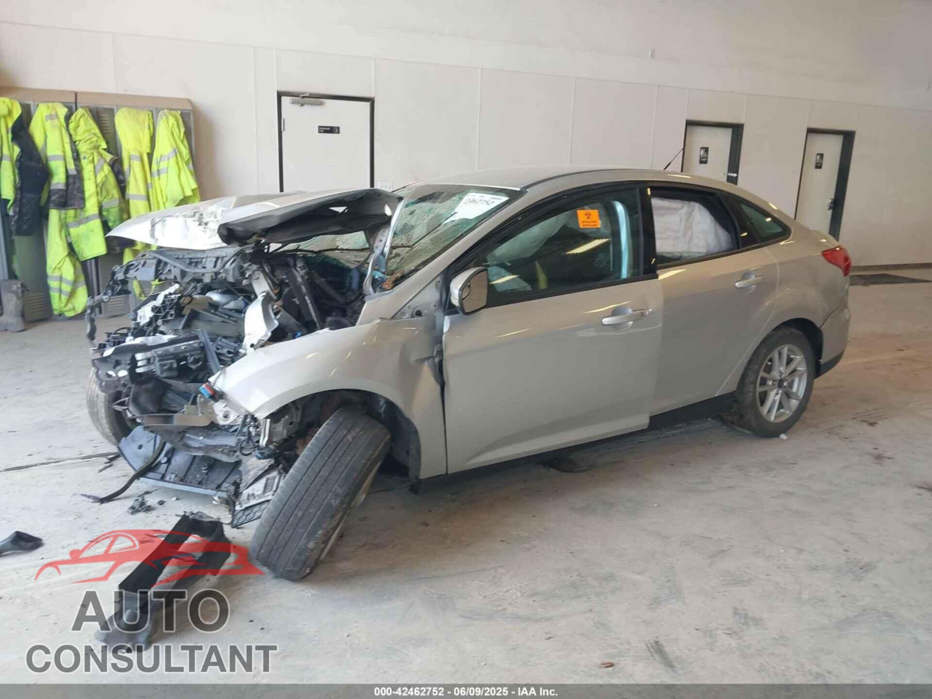 FORD FOCUS 2016 - 1FADP3F24GL268930