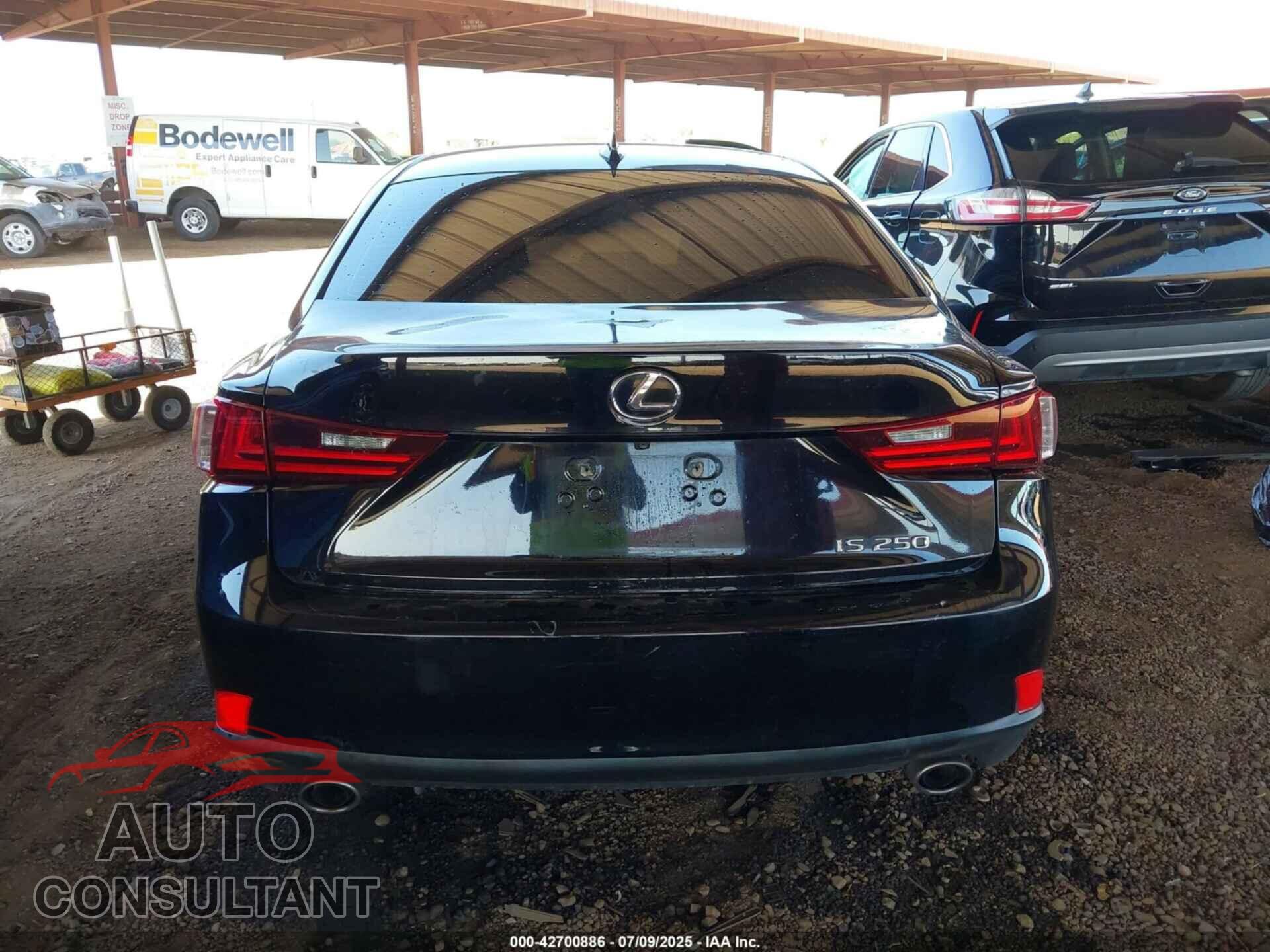 LEXUS IS 2014 - JTHBF1D29E5036531