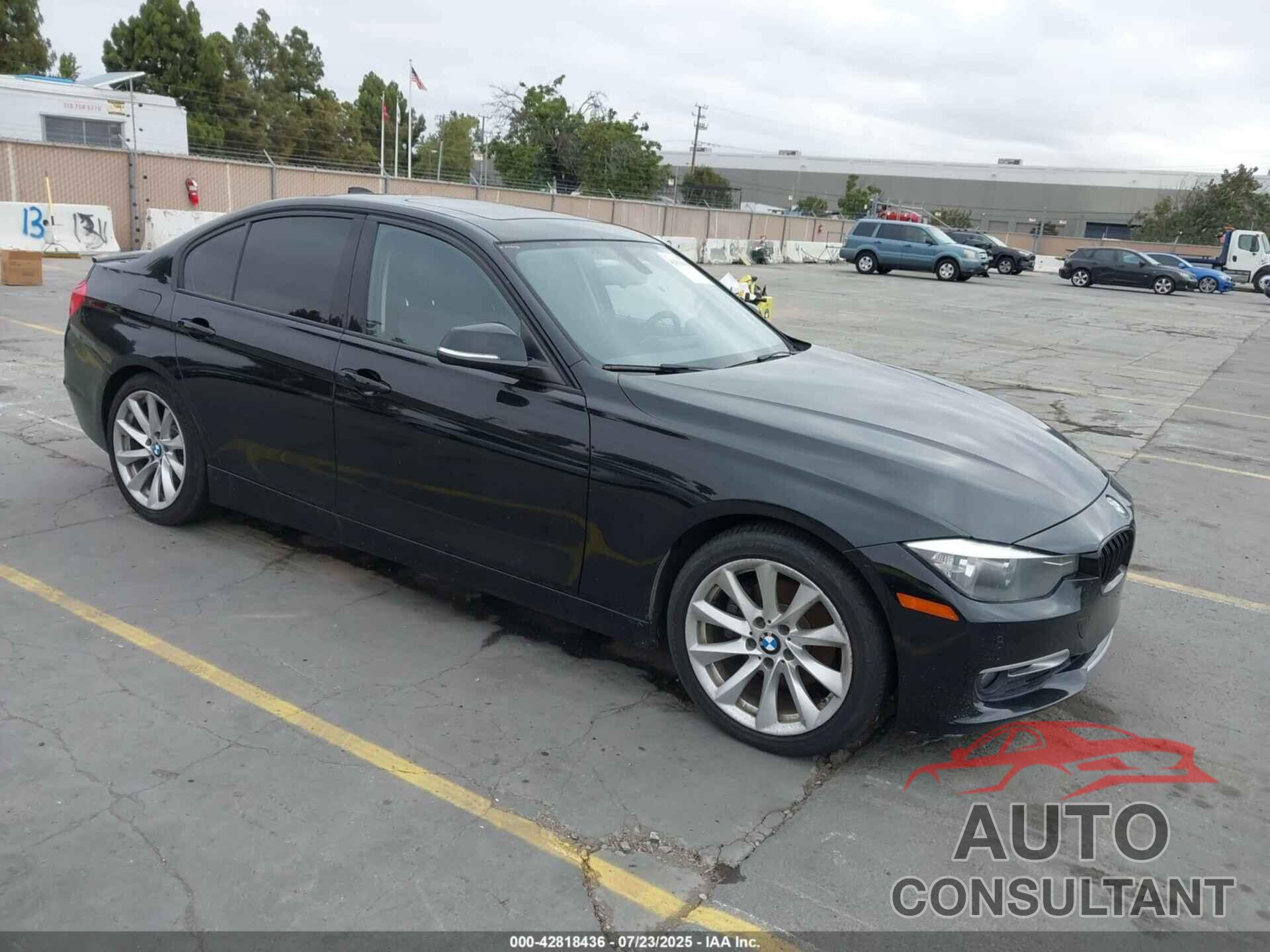 BMW 328I 2013 - WBA3C1G52DNR47221