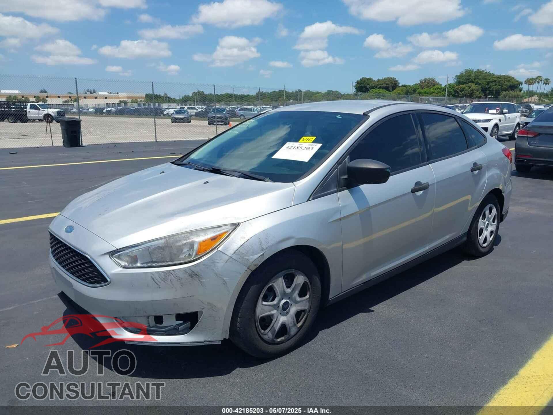 FORD FOCUS 2018 - 1FADP3E23JL242750