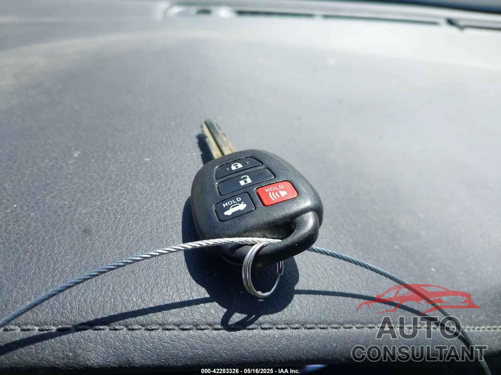 TOYOTA COROLLA 2016 - 5YFBURHE9GP389948