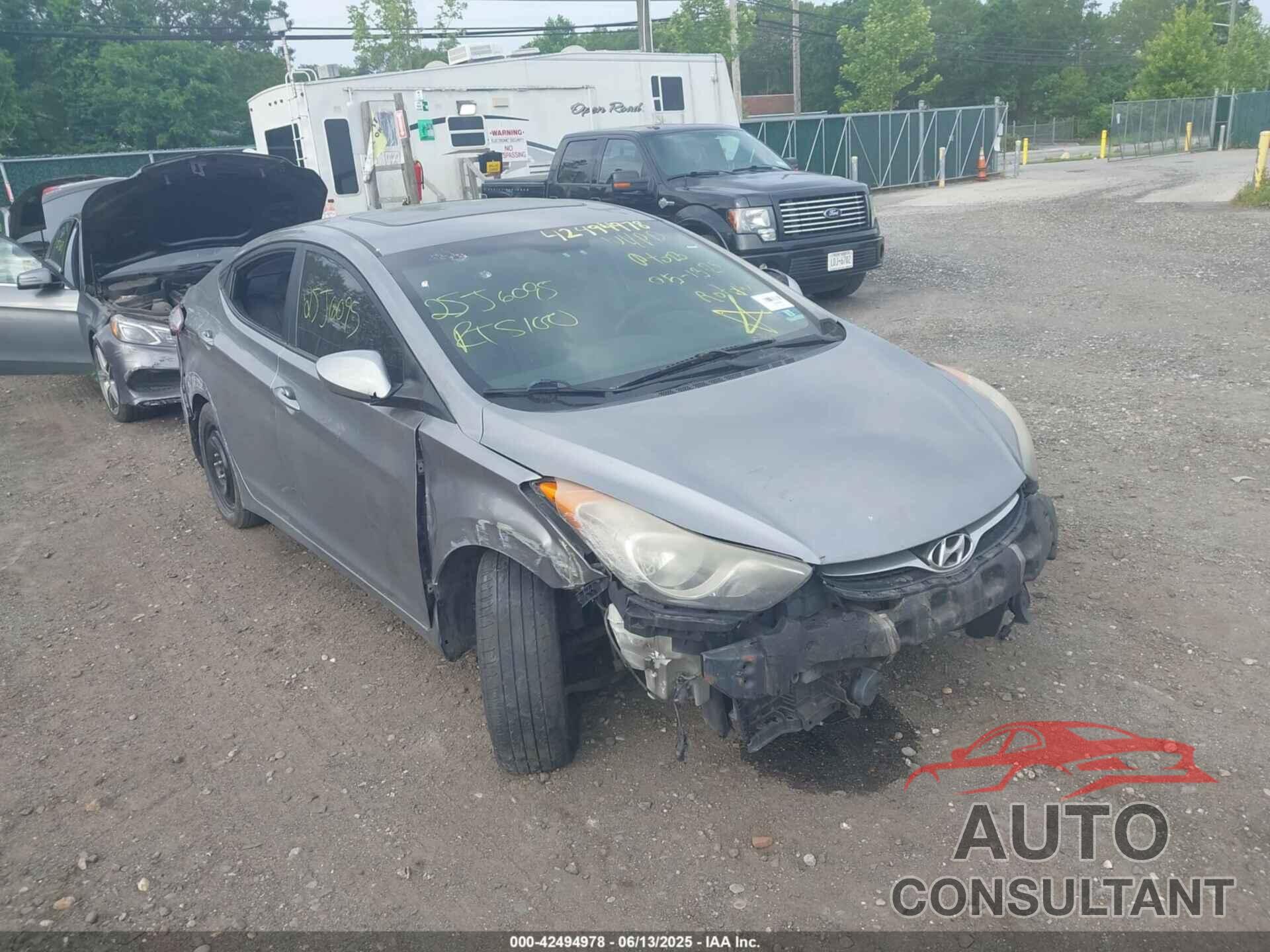 HYUNDAI ELANTRA 2013 - KMHDH4AE5DU927615