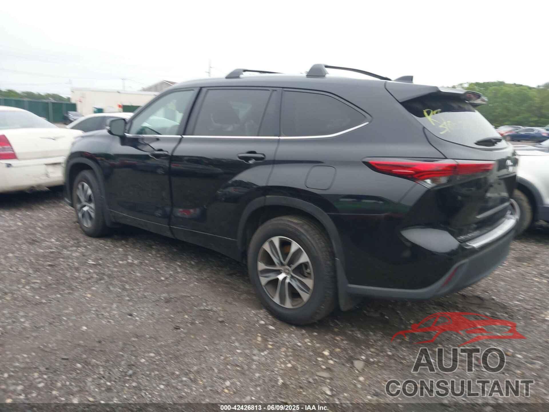 TOYOTA HIGHLANDER 2023 - 5TDKDRBH0PS026819