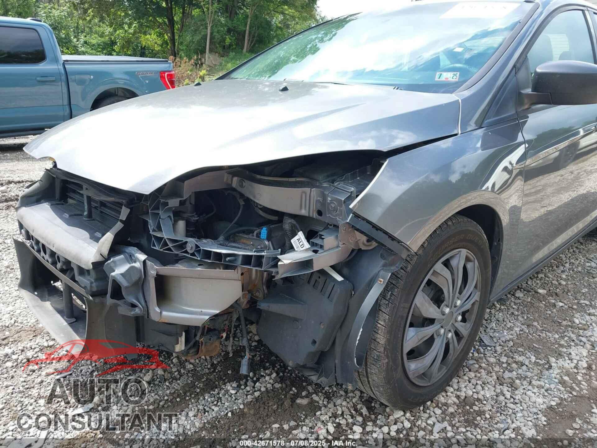 FORD FOCUS 2012 - 1FAHP3F29CL310052