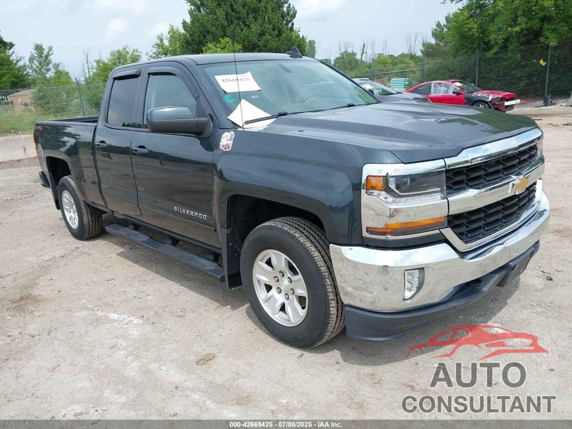 CHEVROLET SILVERADO 1500 2017 - 1GCVKREH1HZ351154