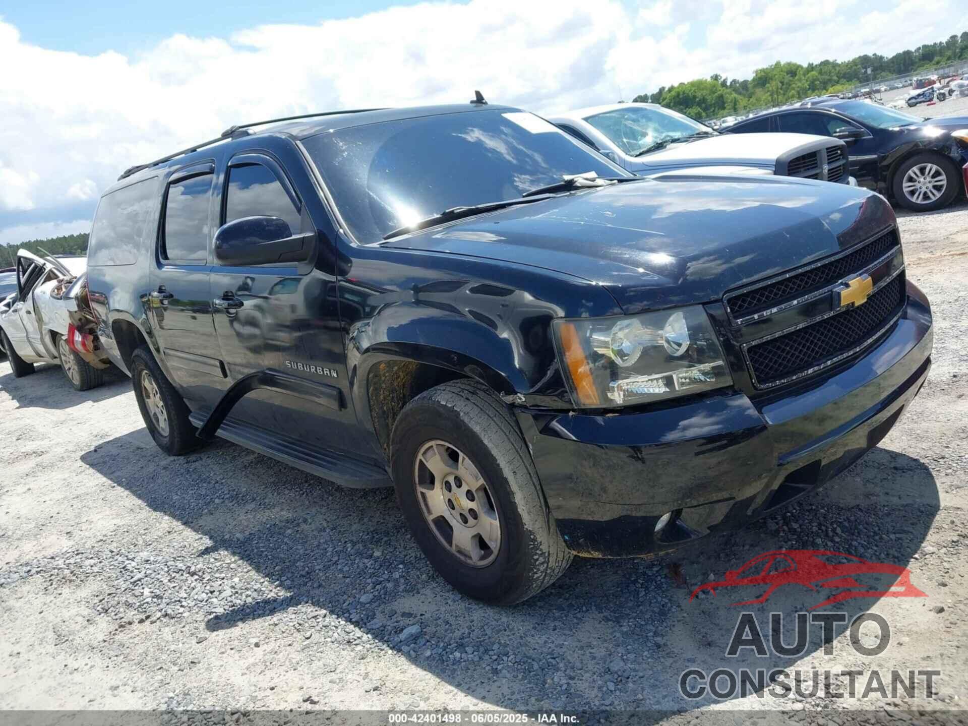 CHEVROLET SUBURBAN 1500 2011 - 1GNSKJE30BR208039
