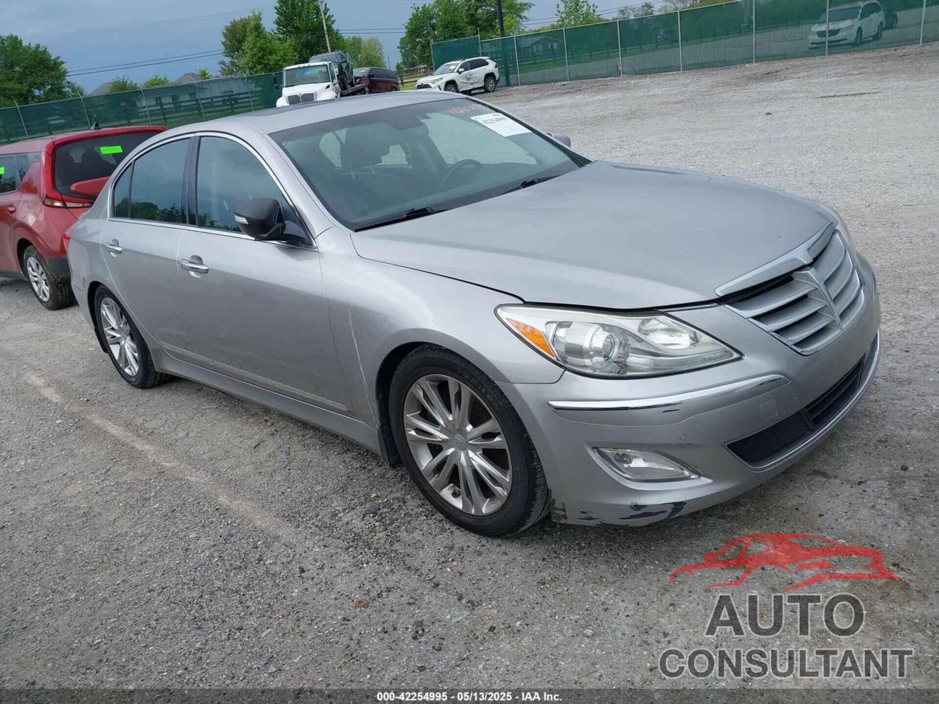 HYUNDAI GENESIS 2012 - KMHGC4DF9CU198114