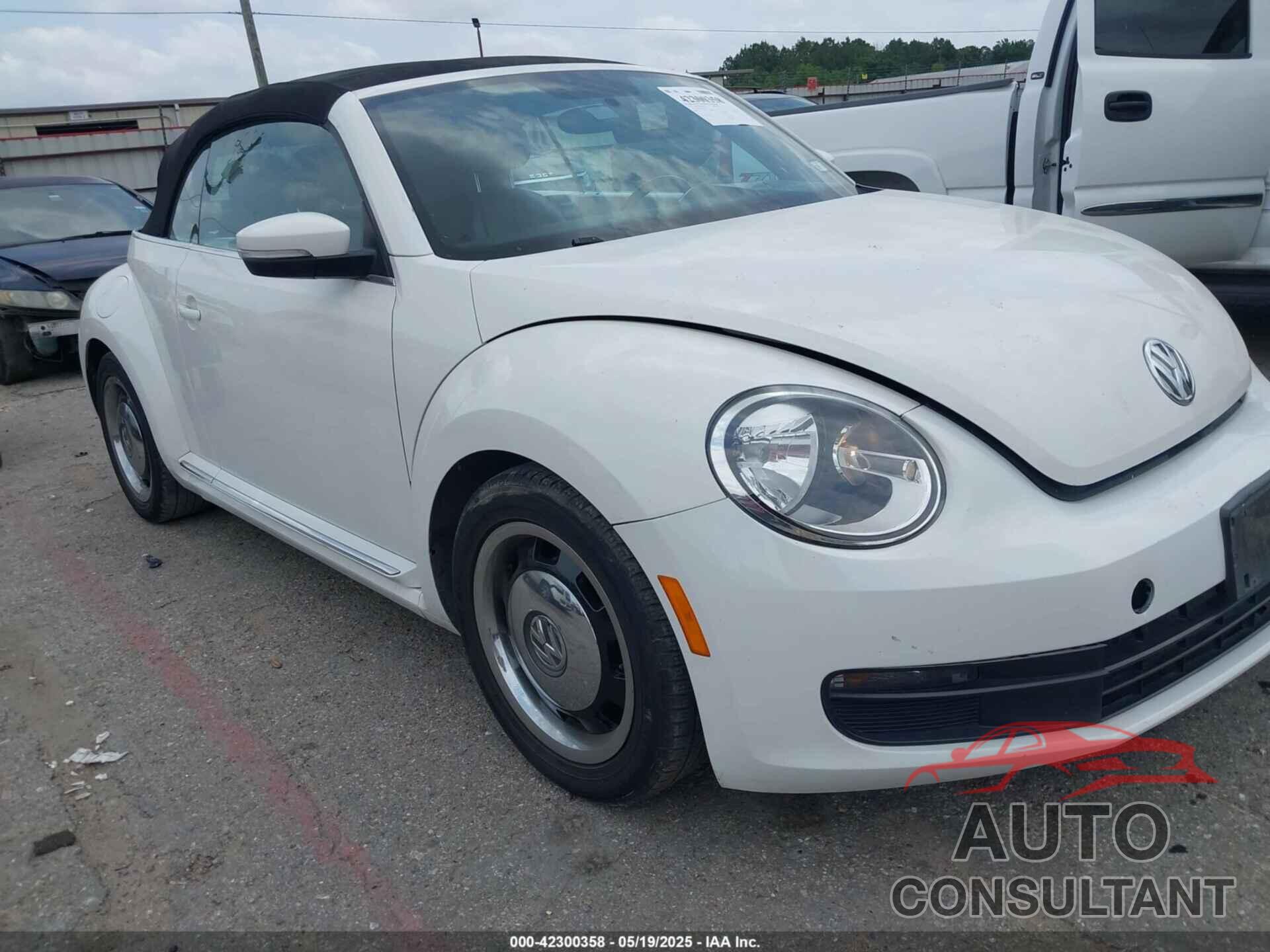 VOLKSWAGEN BEETLE 2013 - 3VW5X7AT0DM803152