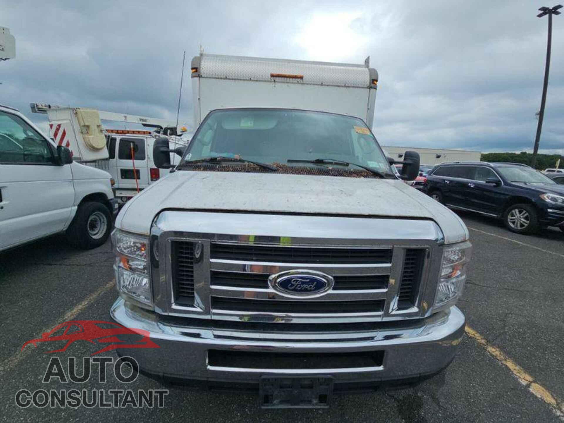 FORD ECONOLINE 2019 - 1FDWE3F65KDC16894