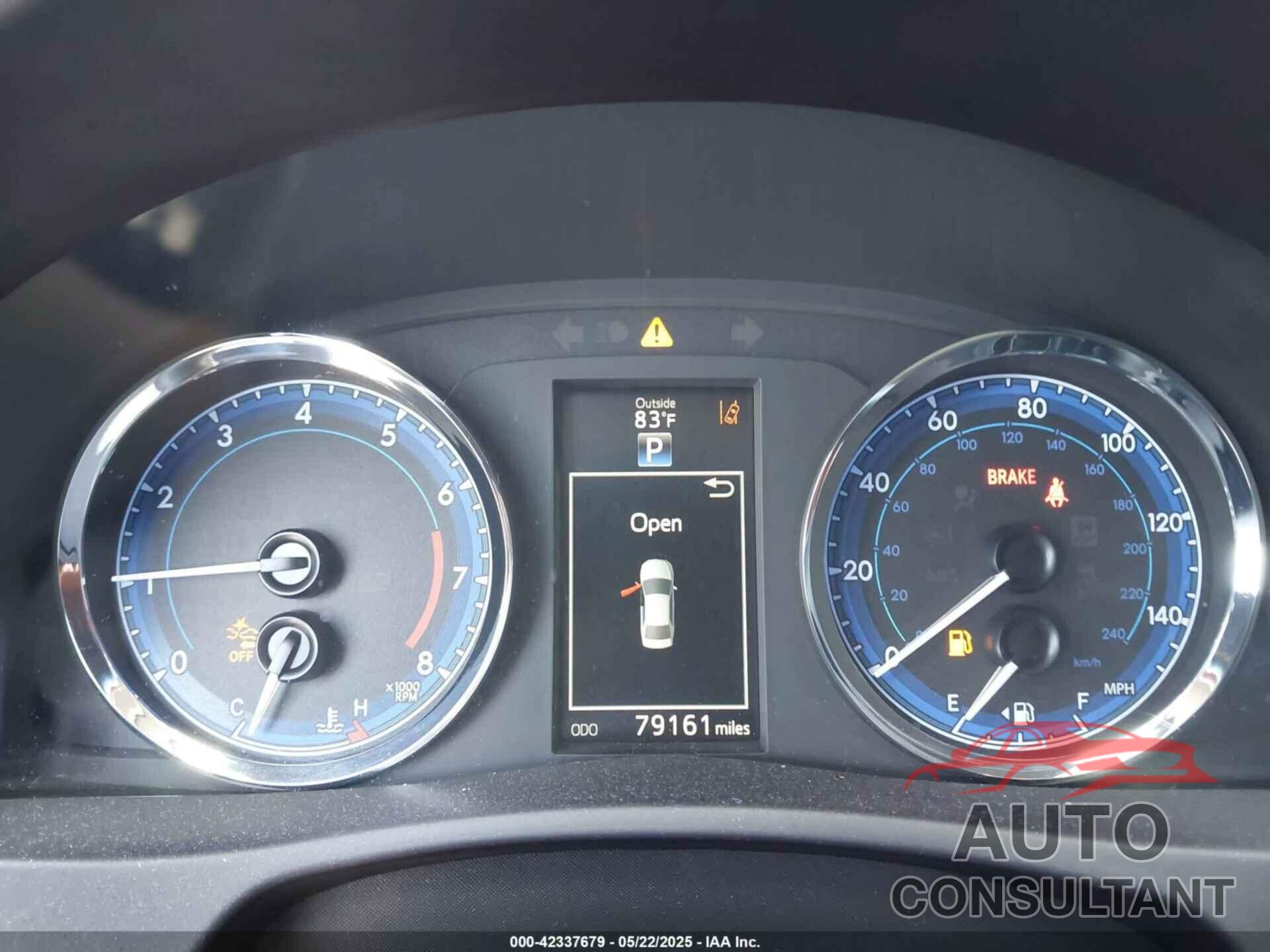 TOYOTA COROLLA 2018 - 5YFBURHE1JP813372