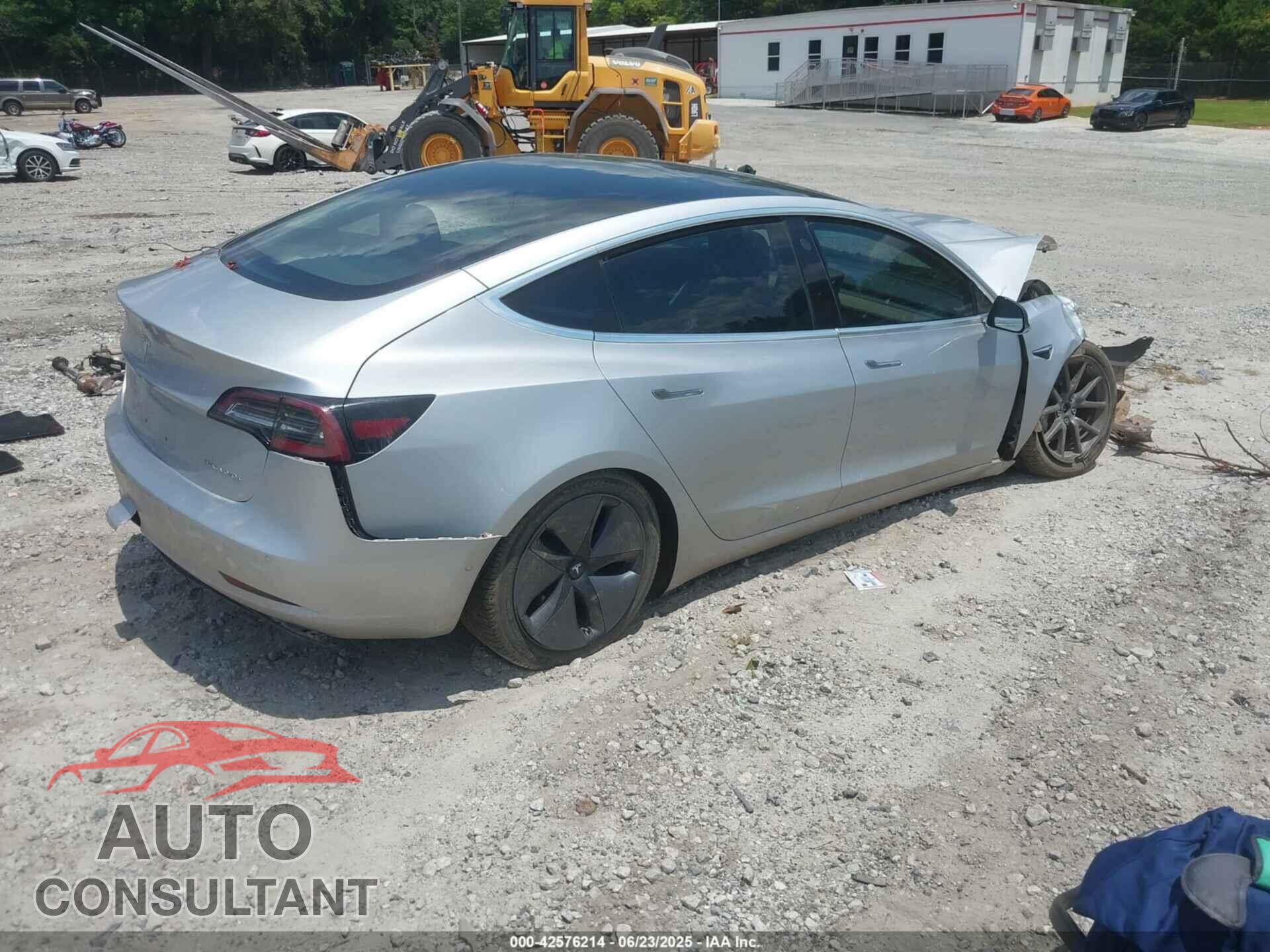 TESLA MODEL 3 2018 - 5YJ3E1EB3JF104435