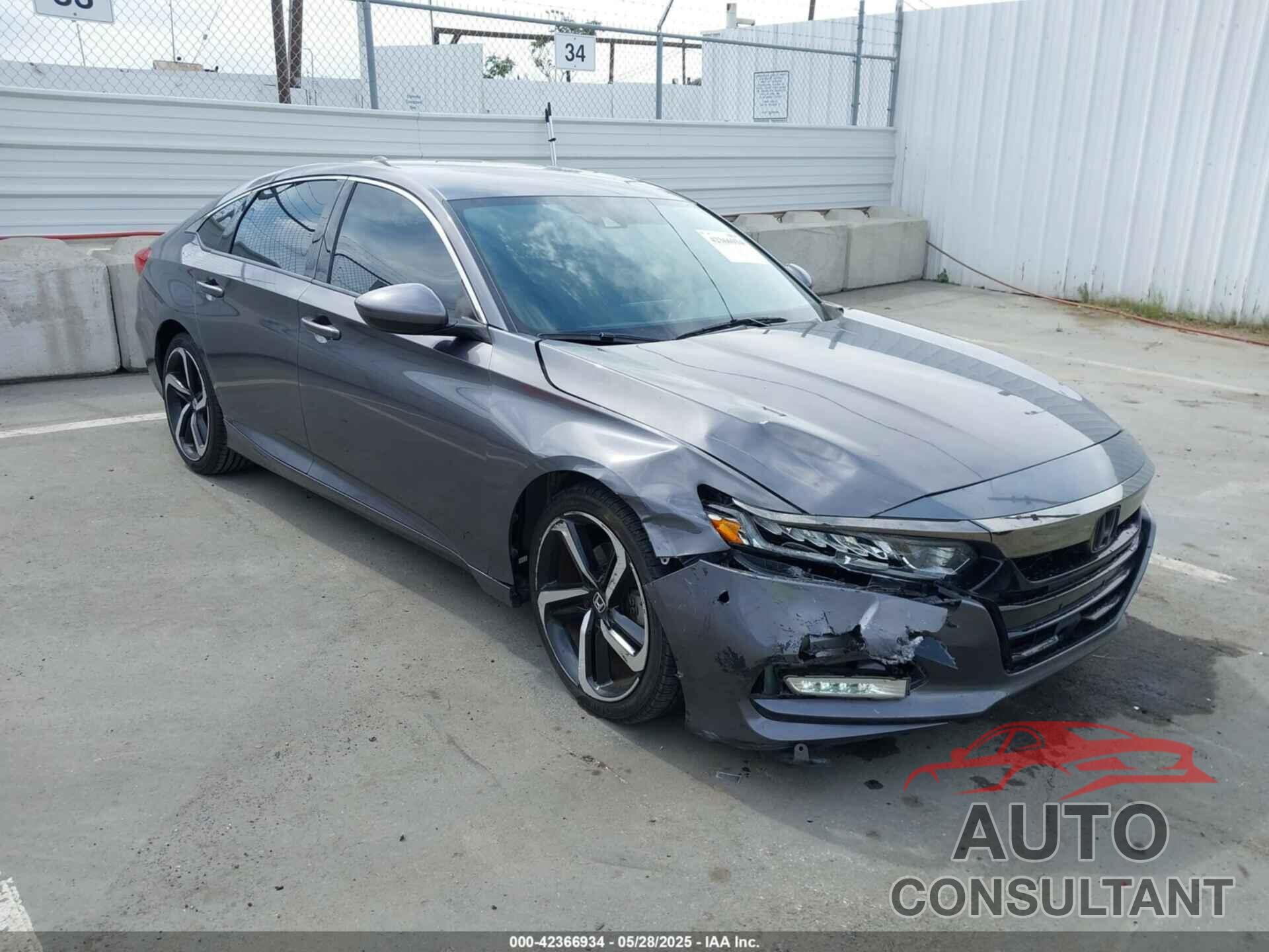 HONDA ACCORD 2018 - 1HGCV1F33JA185048