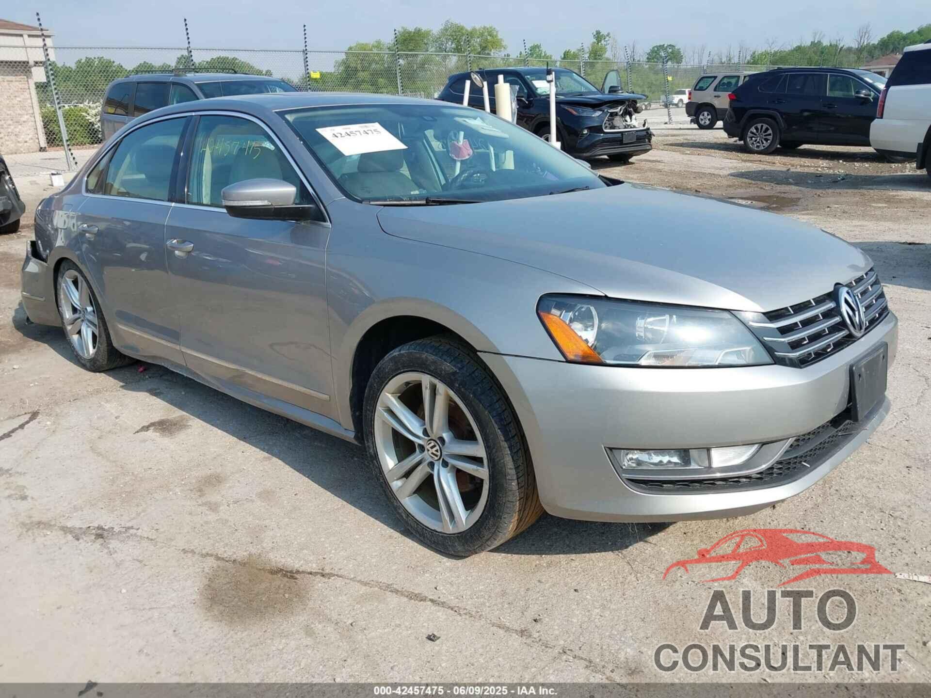 VOLKSWAGEN PASSAT 2013 - 1VWCN7A3XDC065987